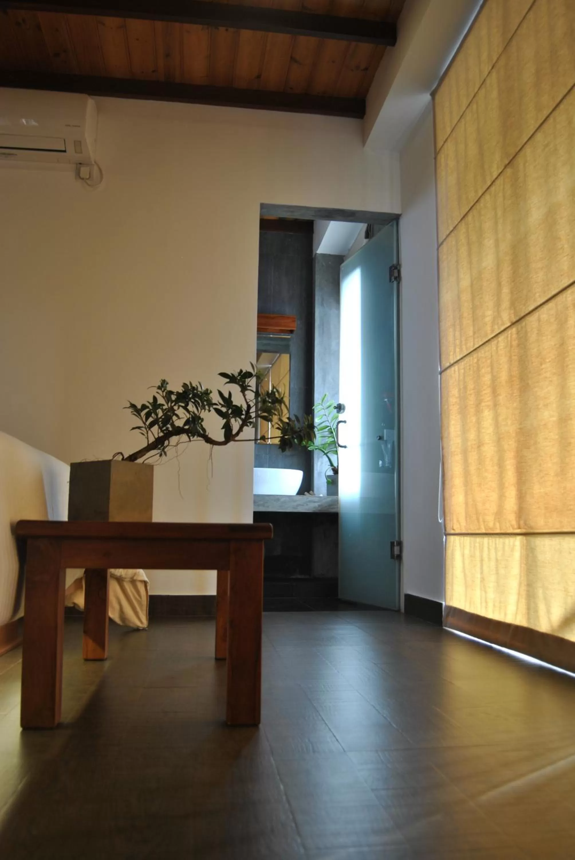 Bedroom in The Canoe