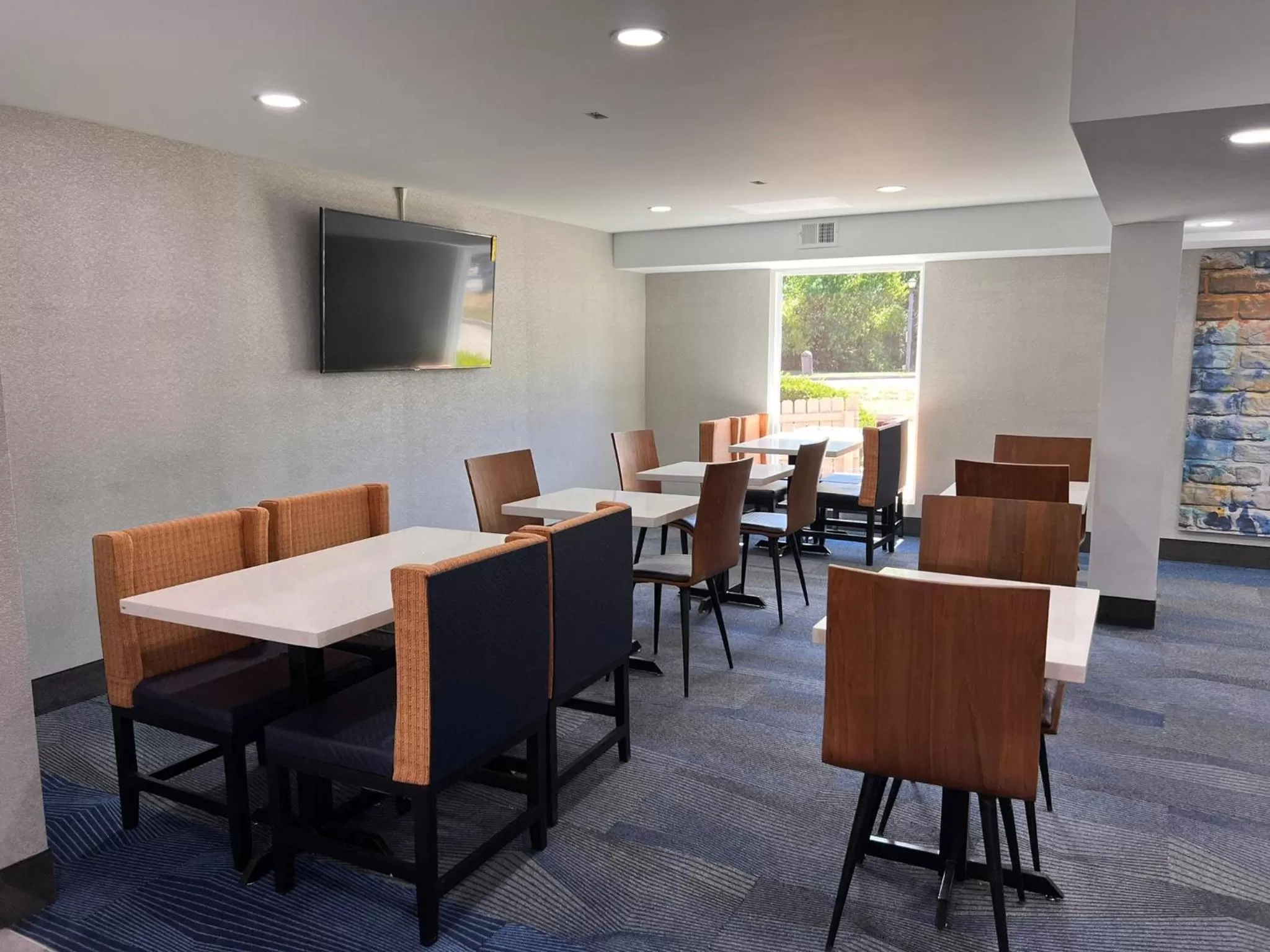 Breakfast in La Quinta Inn Lexington-Horse Park