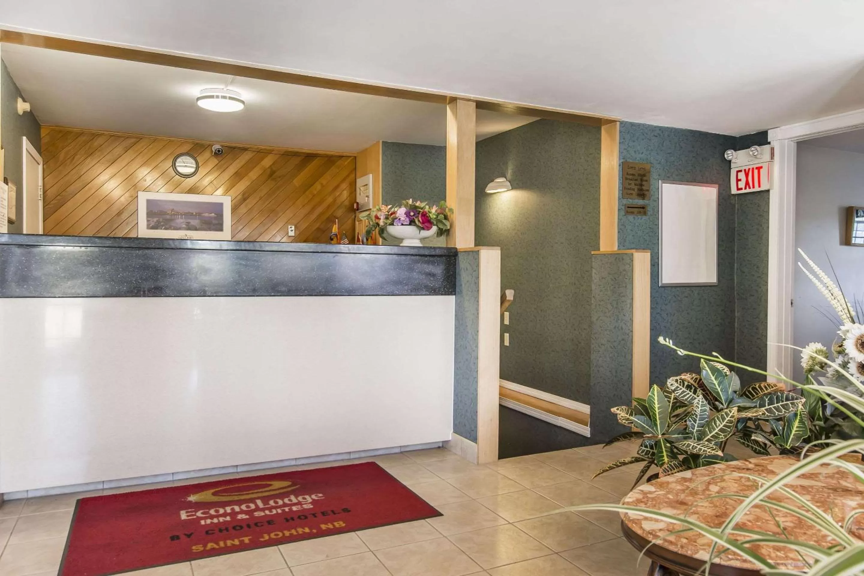 Lobby or reception in Econo Lodge Inn & Suites
