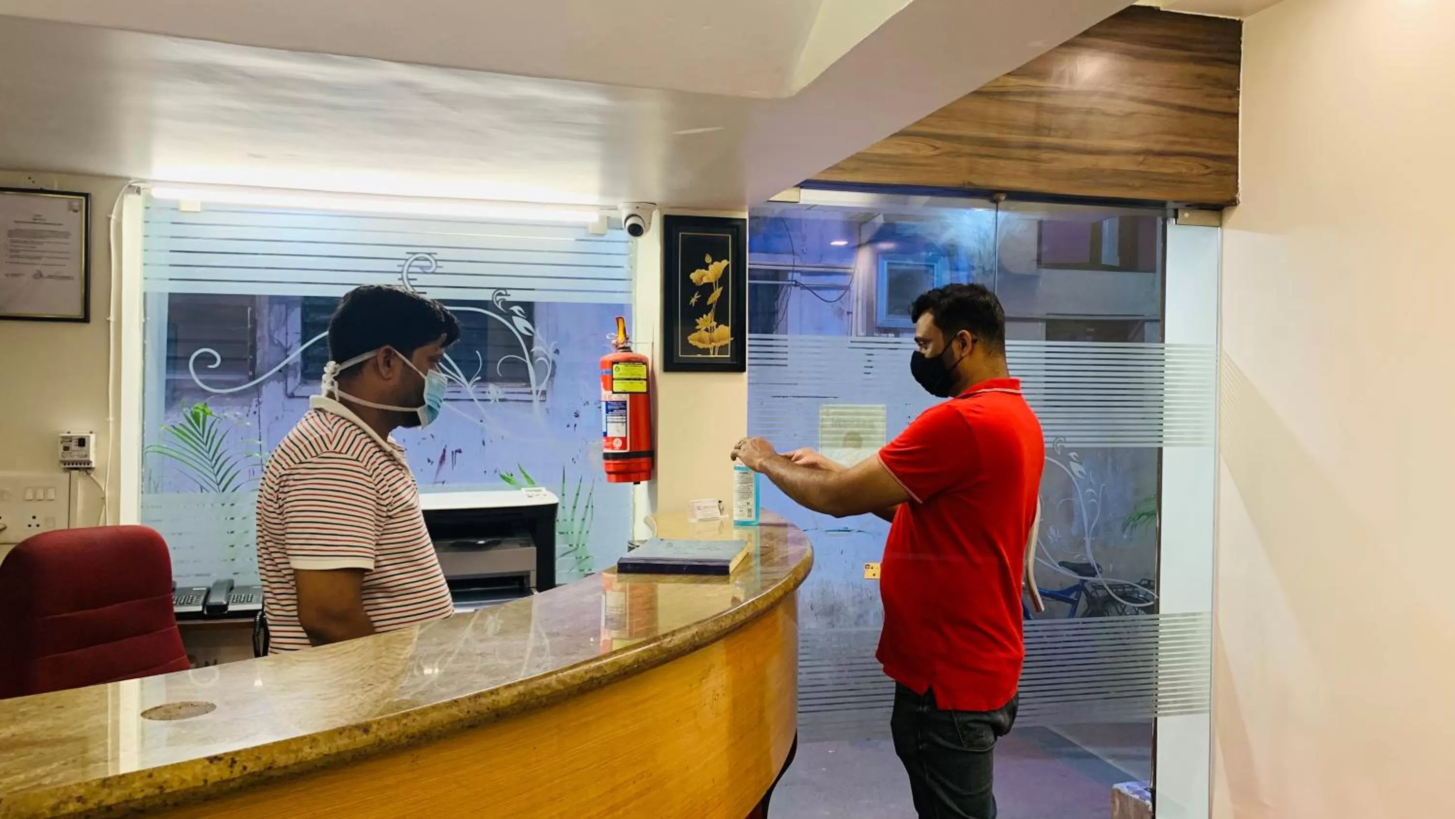 Lobby or reception in Half Moon Palace Chennai