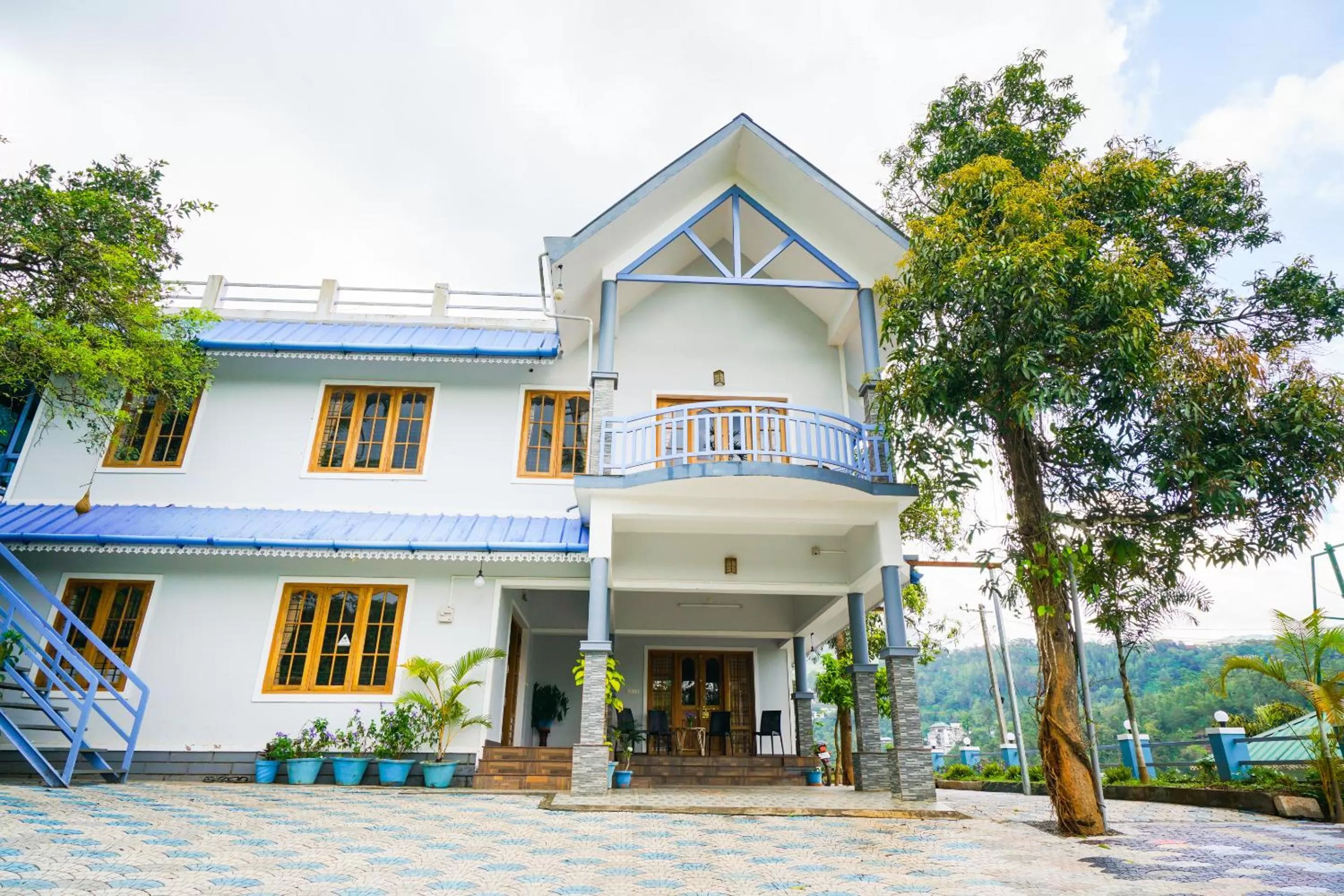 Facade/entrance, Property Building in Munnar Blue Mist