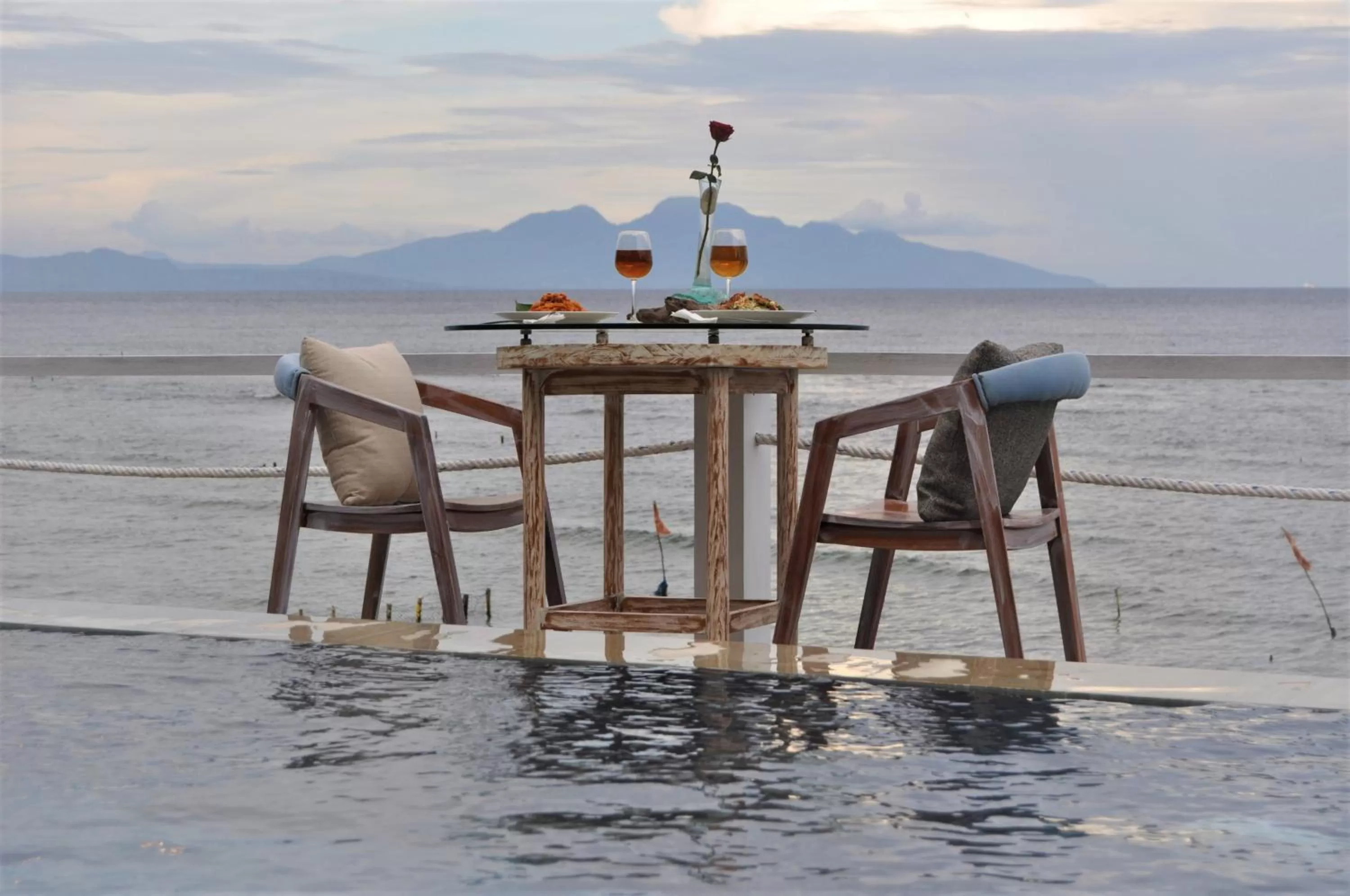 Natural landscape in Ocean Terrace Suite And Spa Luxury