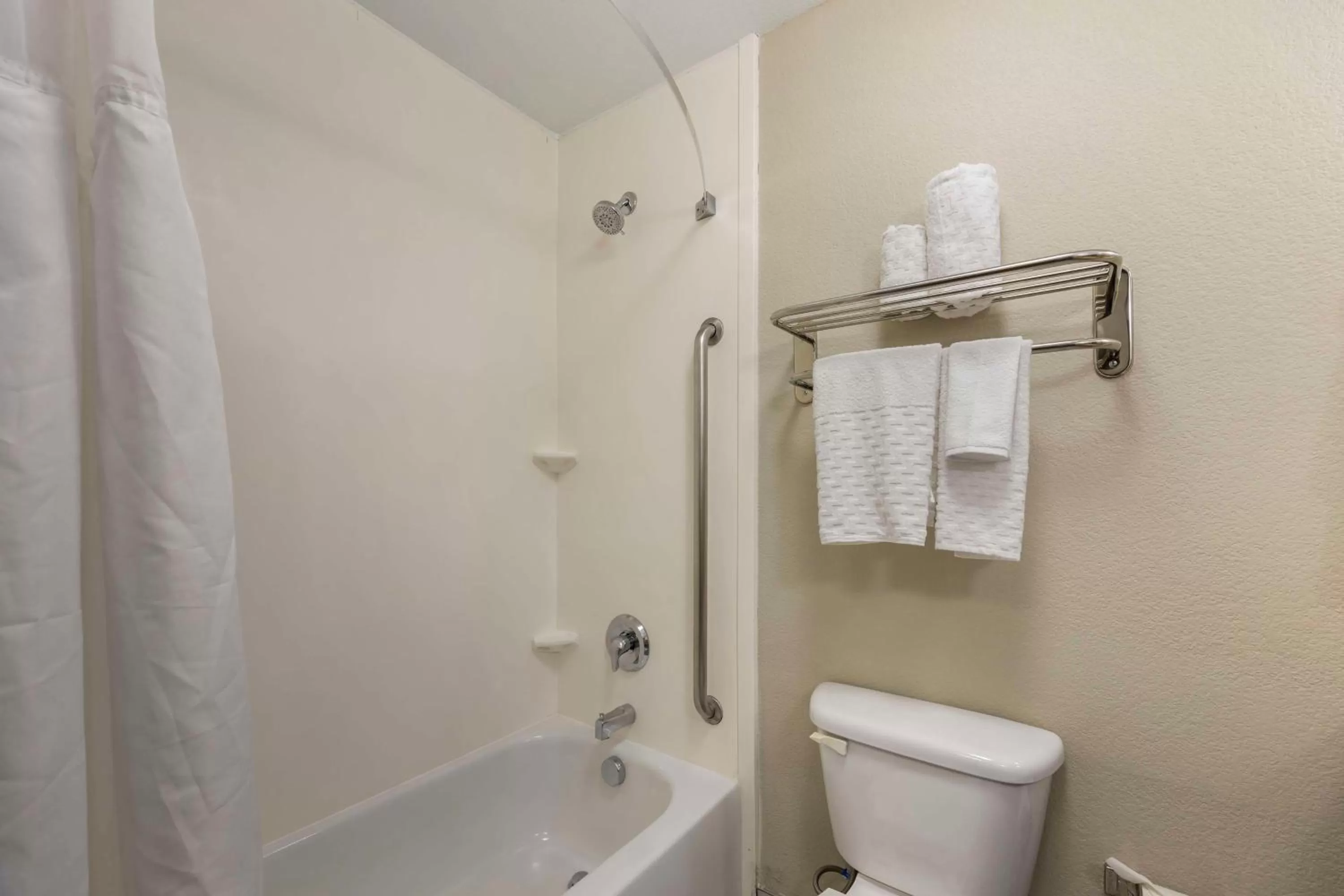 Bathroom in Best Western Plus Henderson Hotel