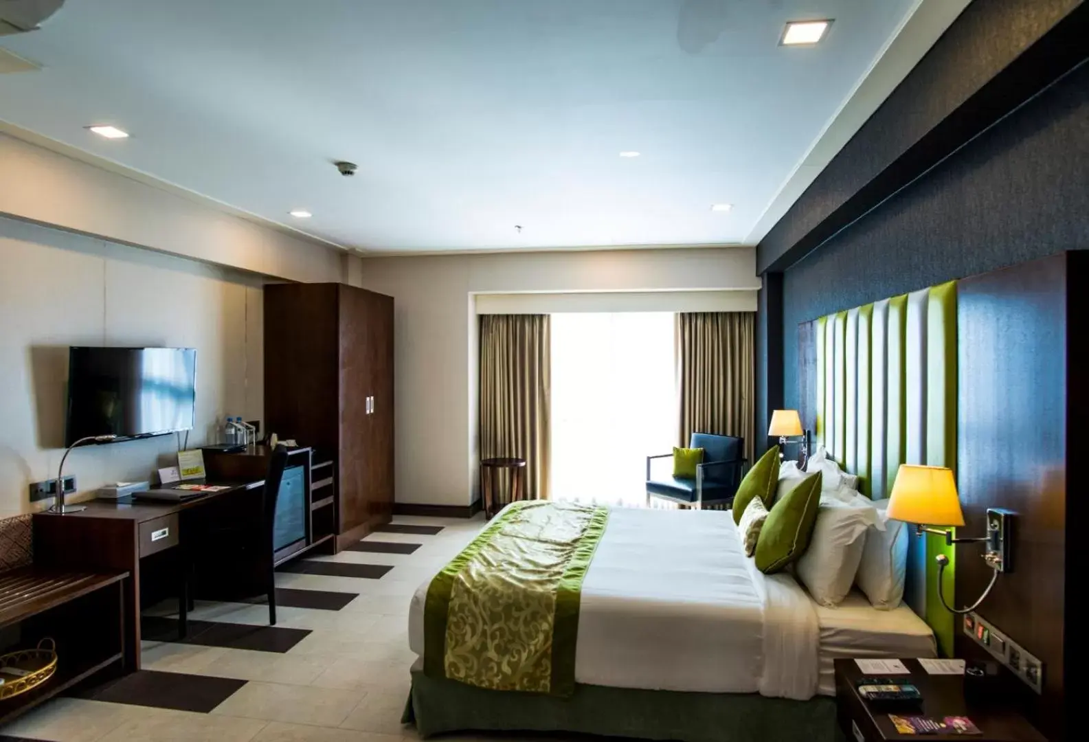 King Suite in Platinum Grand King Suite in Platinum Grand