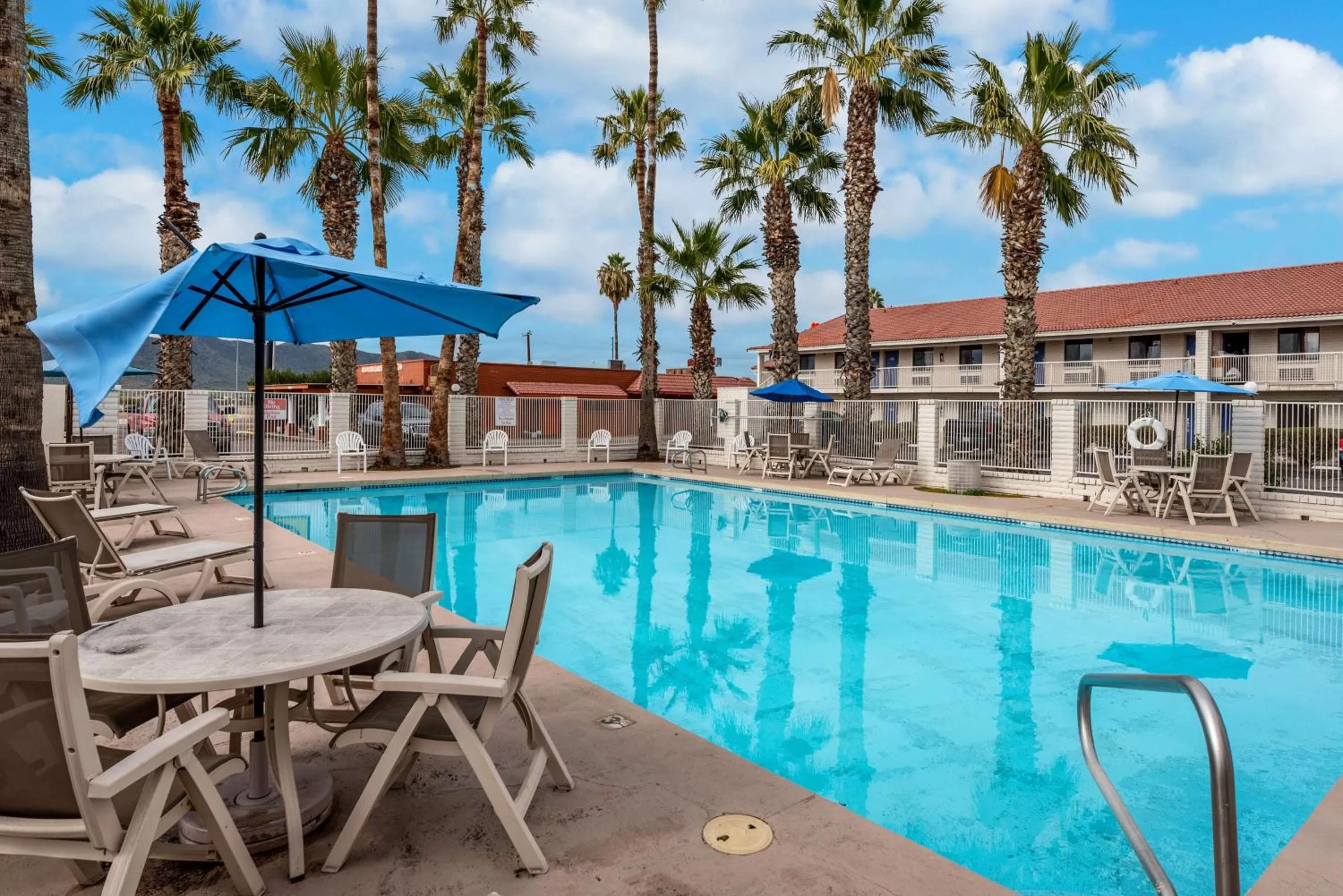 Activities in Motel 6 Eloy Arizona Casa Grande