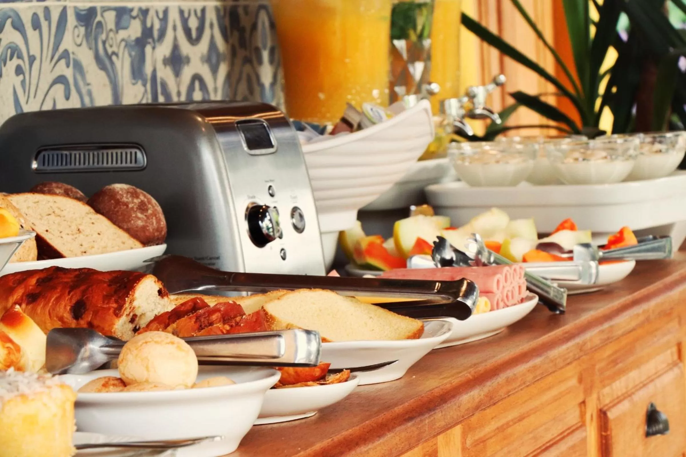 Coffee/tea facilities, Breakfast in Pousada Santa Thereza
