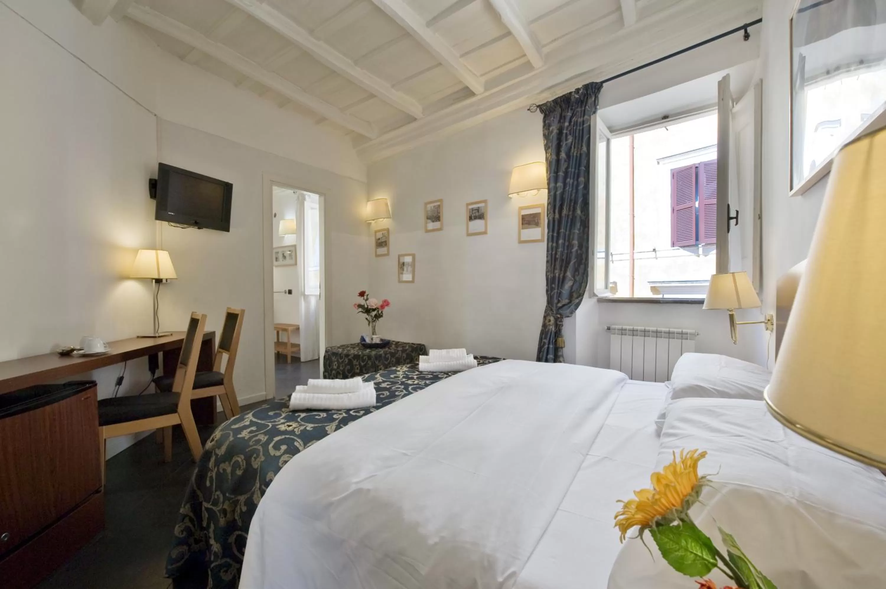 Bed in B&B Ventisei Scalini A Trastevere