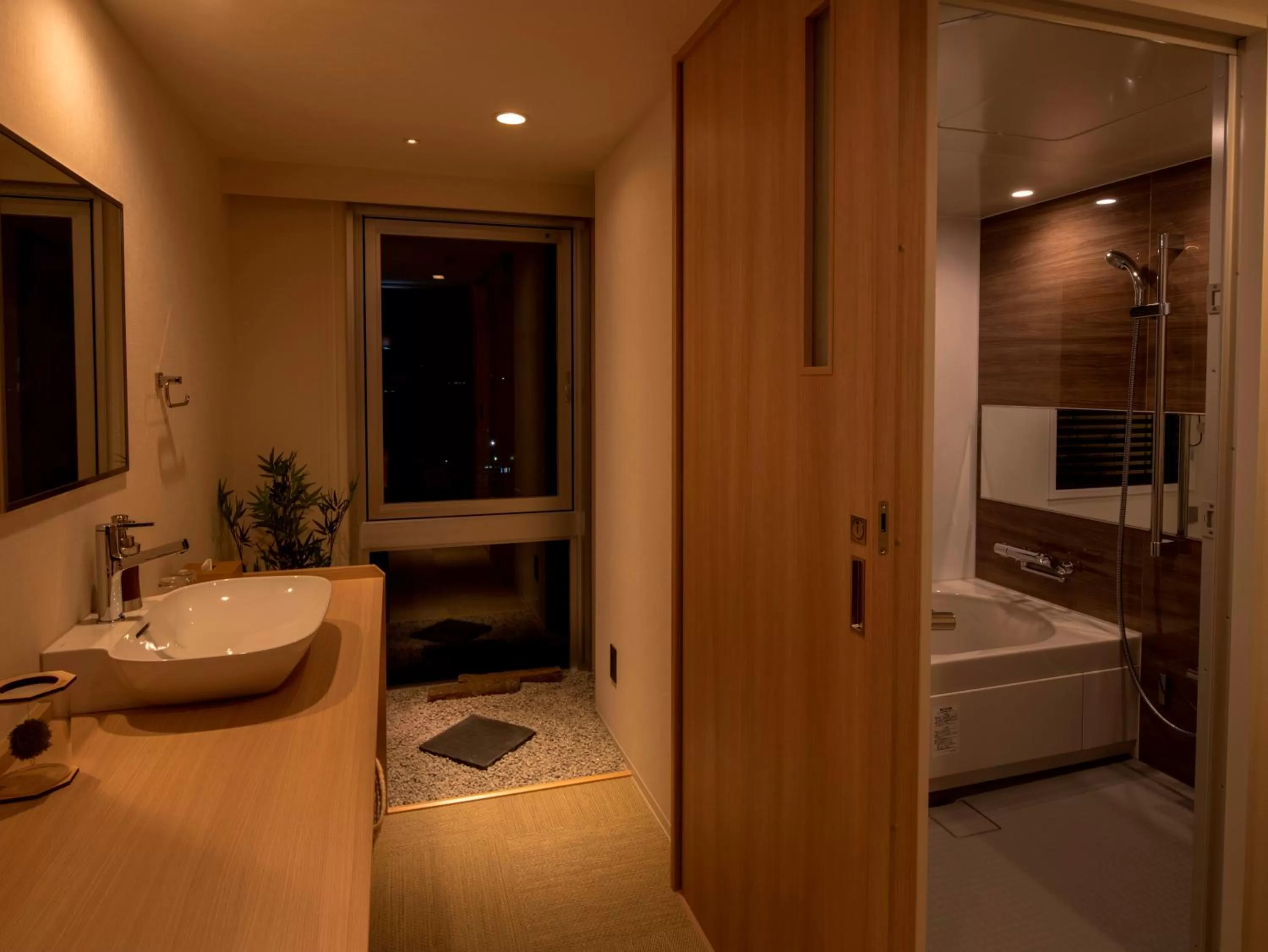 Photo of the whole room, Bed in UAN kanazawa