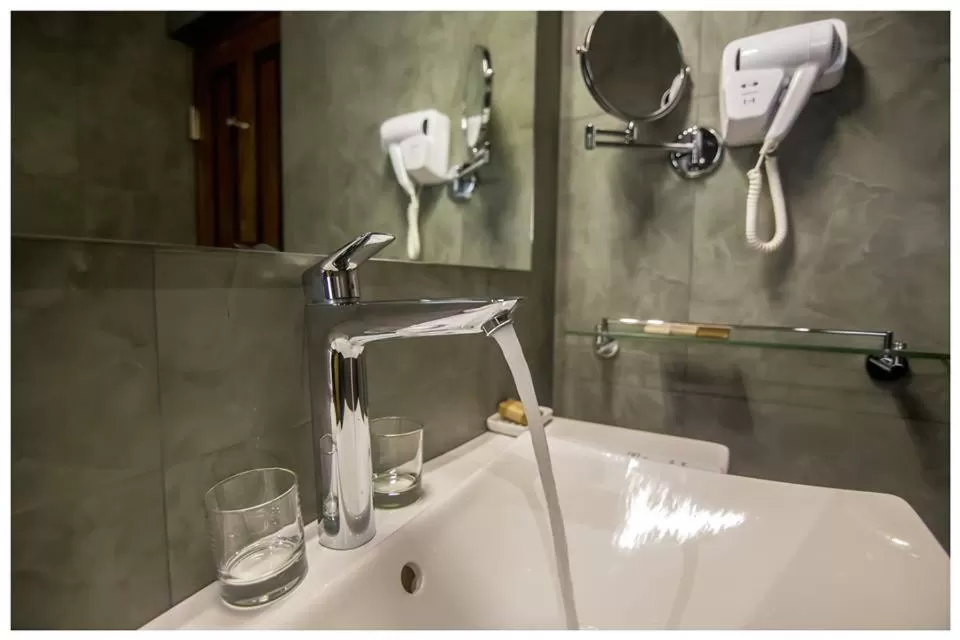 Bathroom in The Thinnai - All-Suites Boutique Hotel