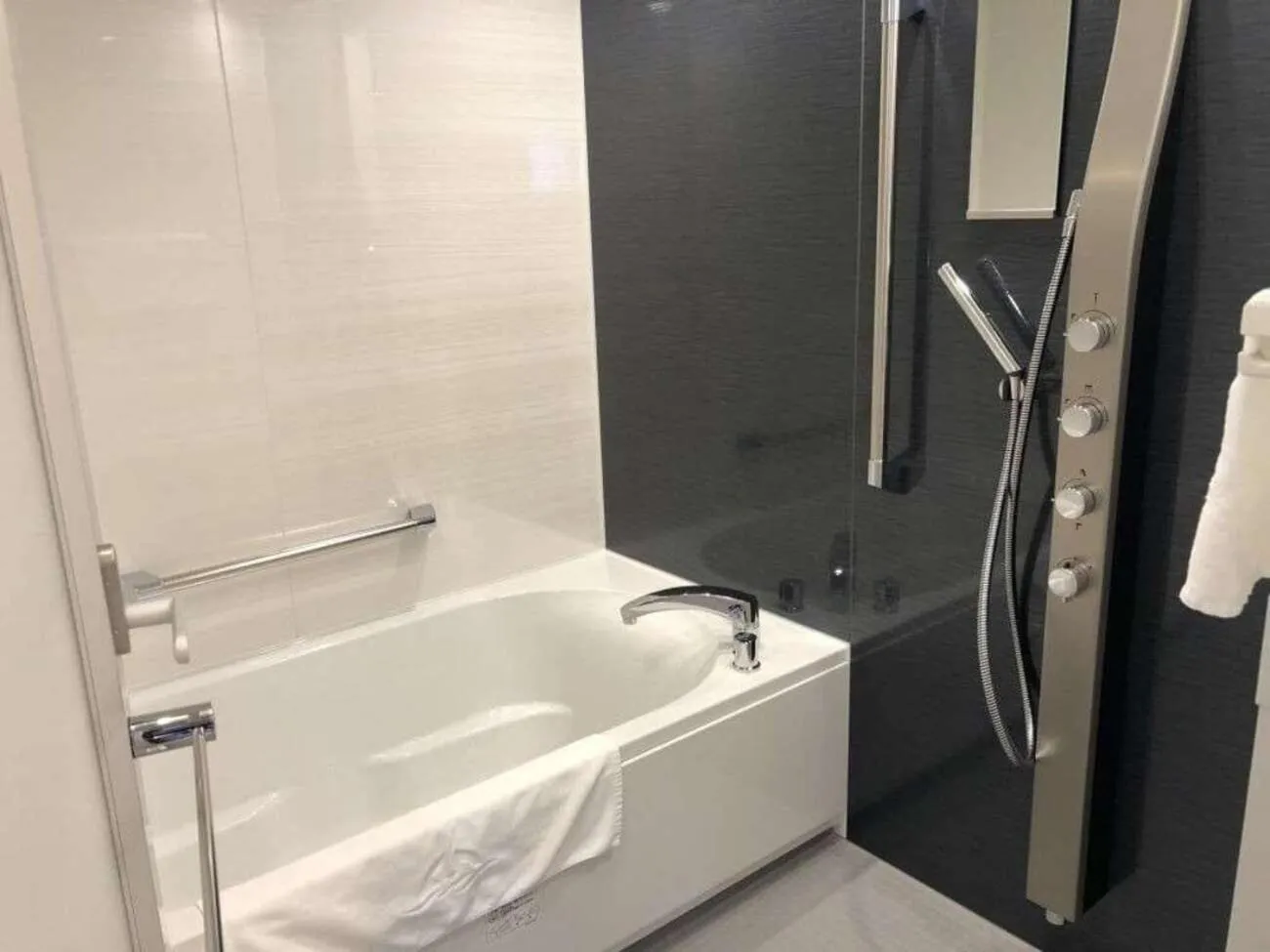 Bathroom in Miyajima Coral Hotel