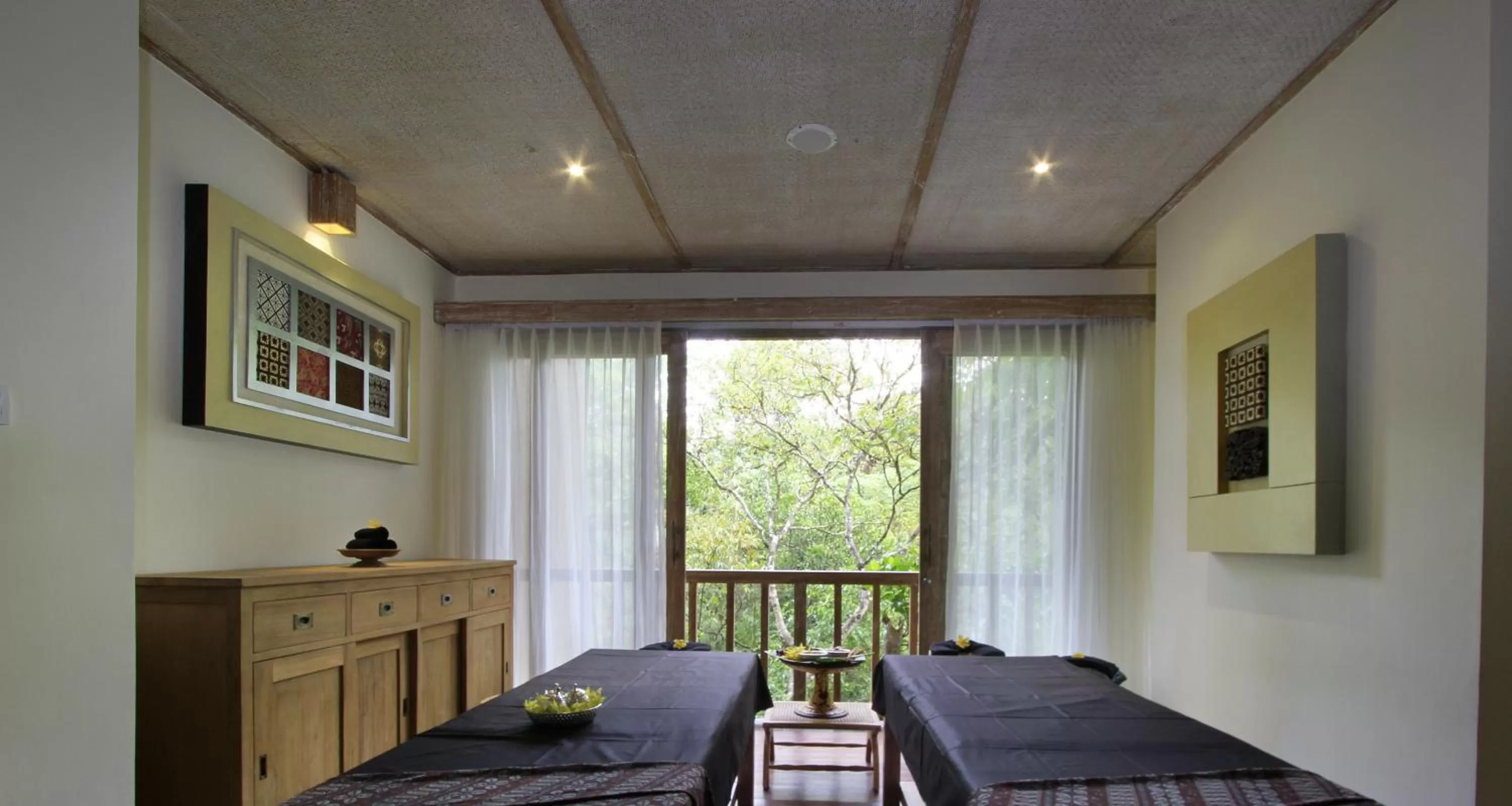 Spa and wellness centre/facilities, Bed in The Kayon Resort