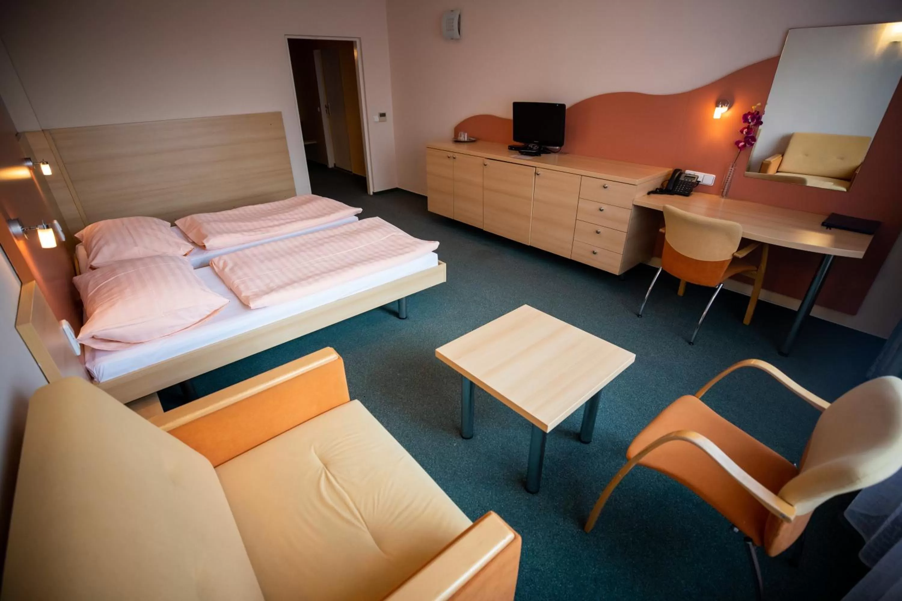 Facility for disabled guests, Seating Area in Hotel Sport