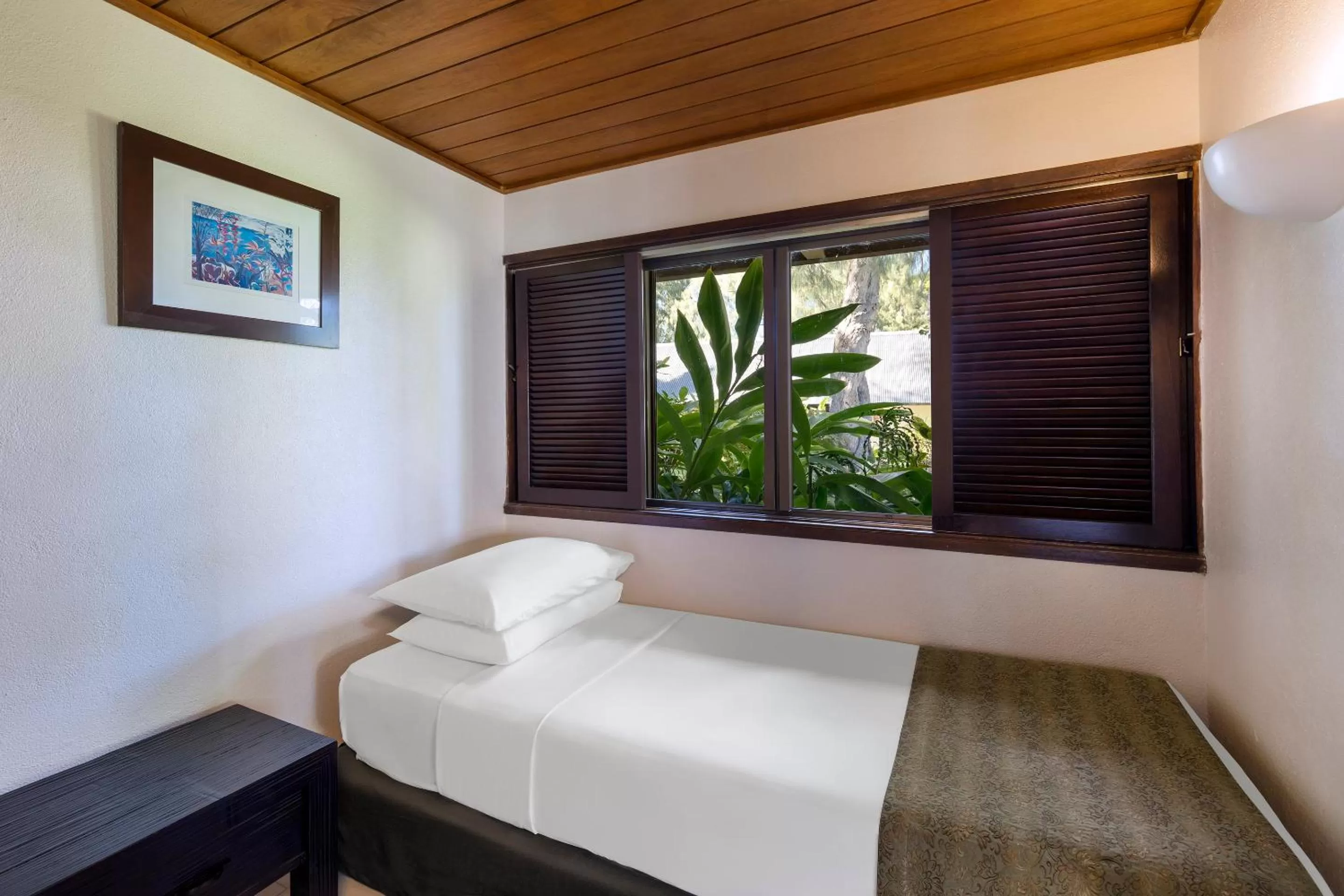 Bedroom, Bed in Warwick Le Lagon Resort & Spa, Vanuatu