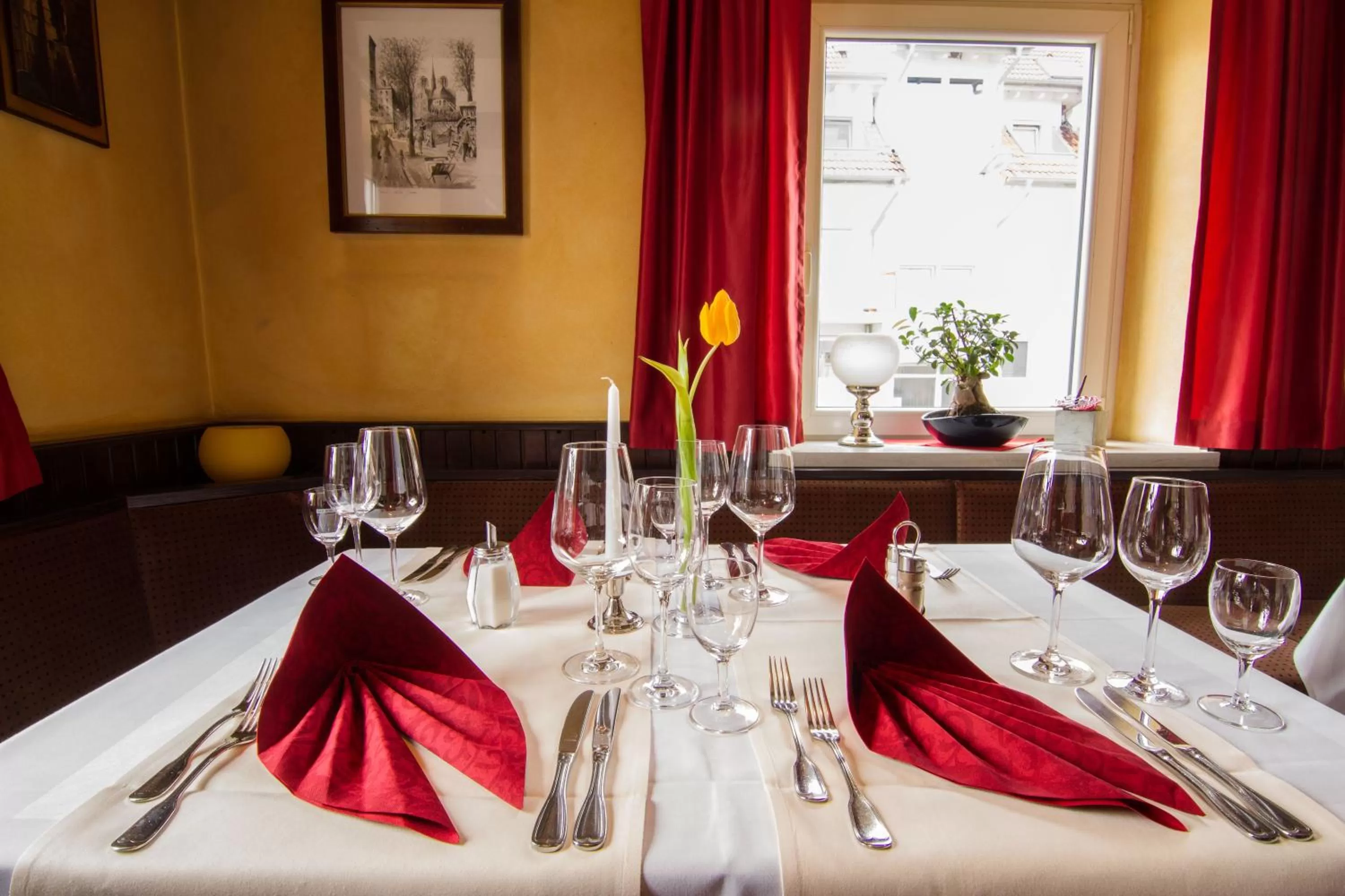 Restaurant/places to eat in Tuniberg Restaurant Hotel