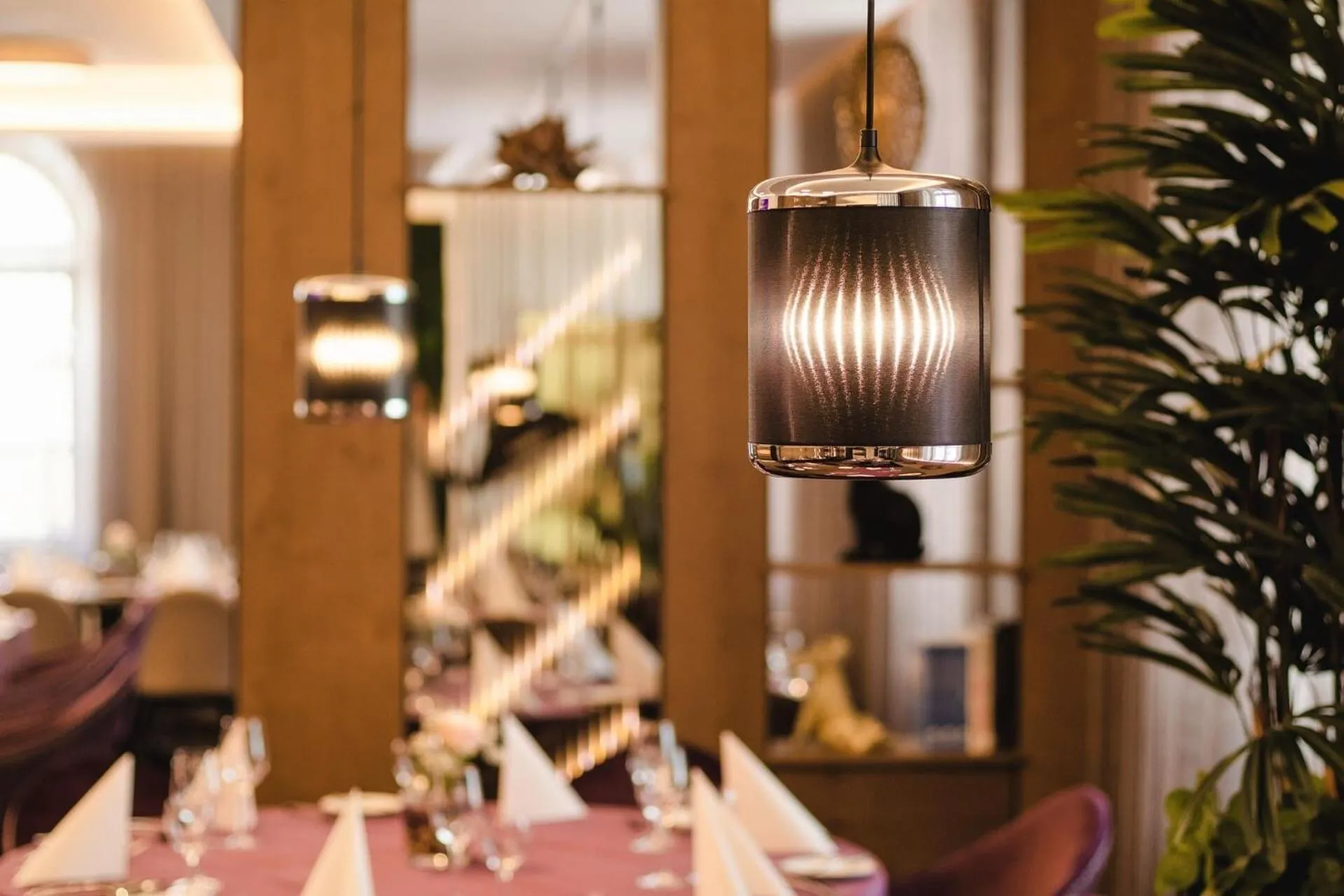 Restaurant/places to eat in Hotel Merkur - Superior