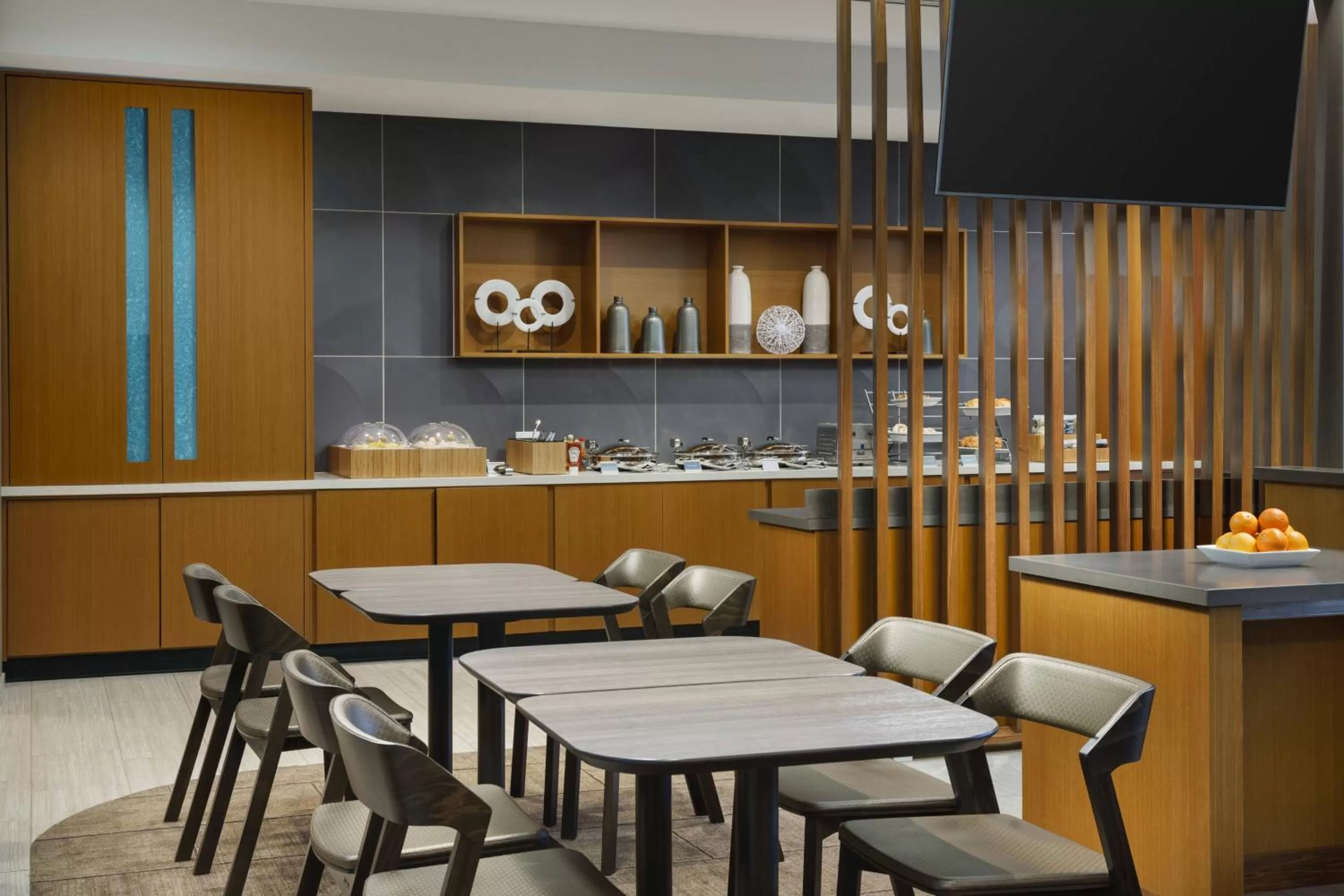 Breakfast in SpringHill Suites by Marriott Philadelphia West Chester/Exton