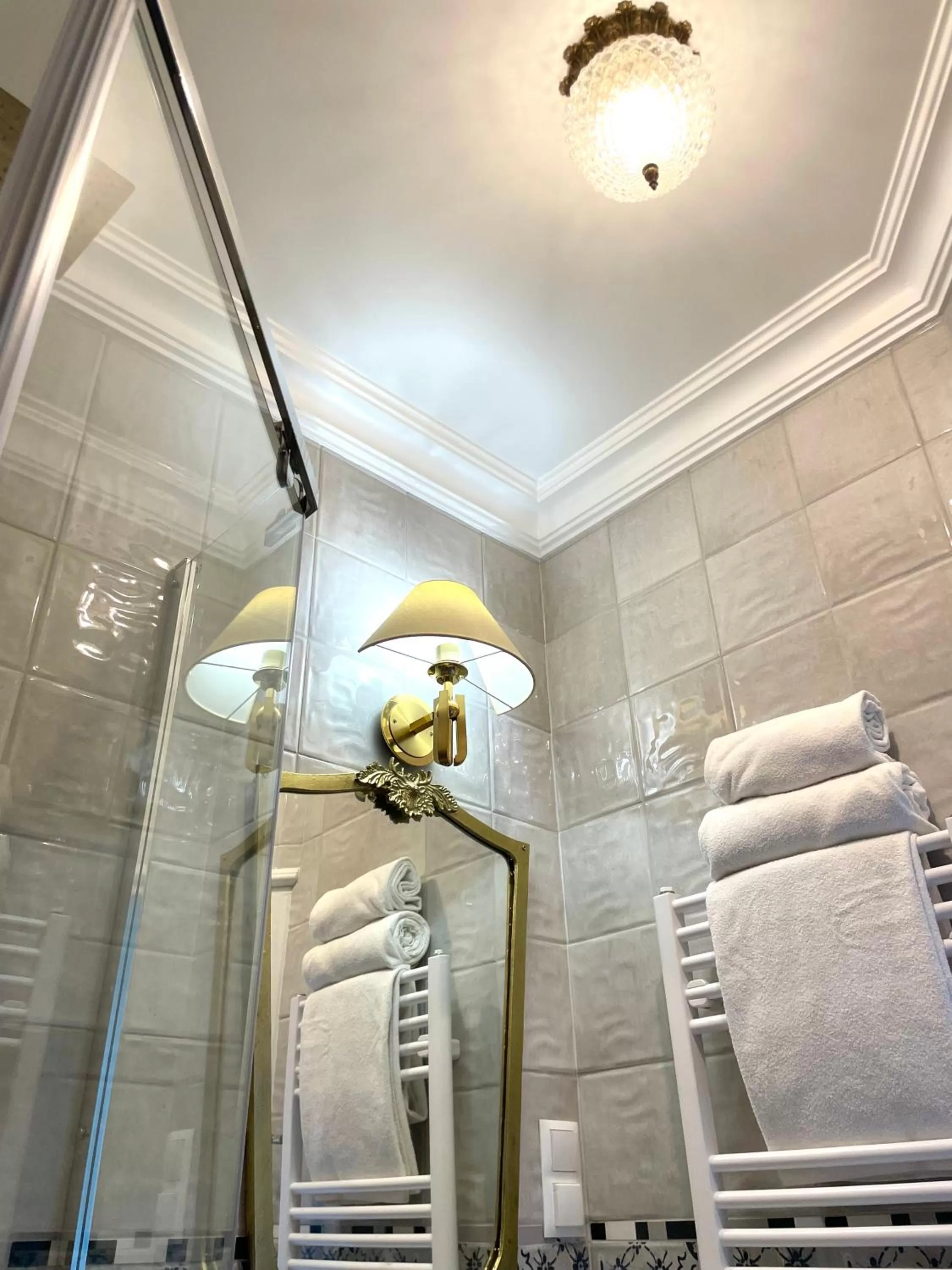 CHATA OTWARTYCH OKIENNIC Pokoje Gościnne