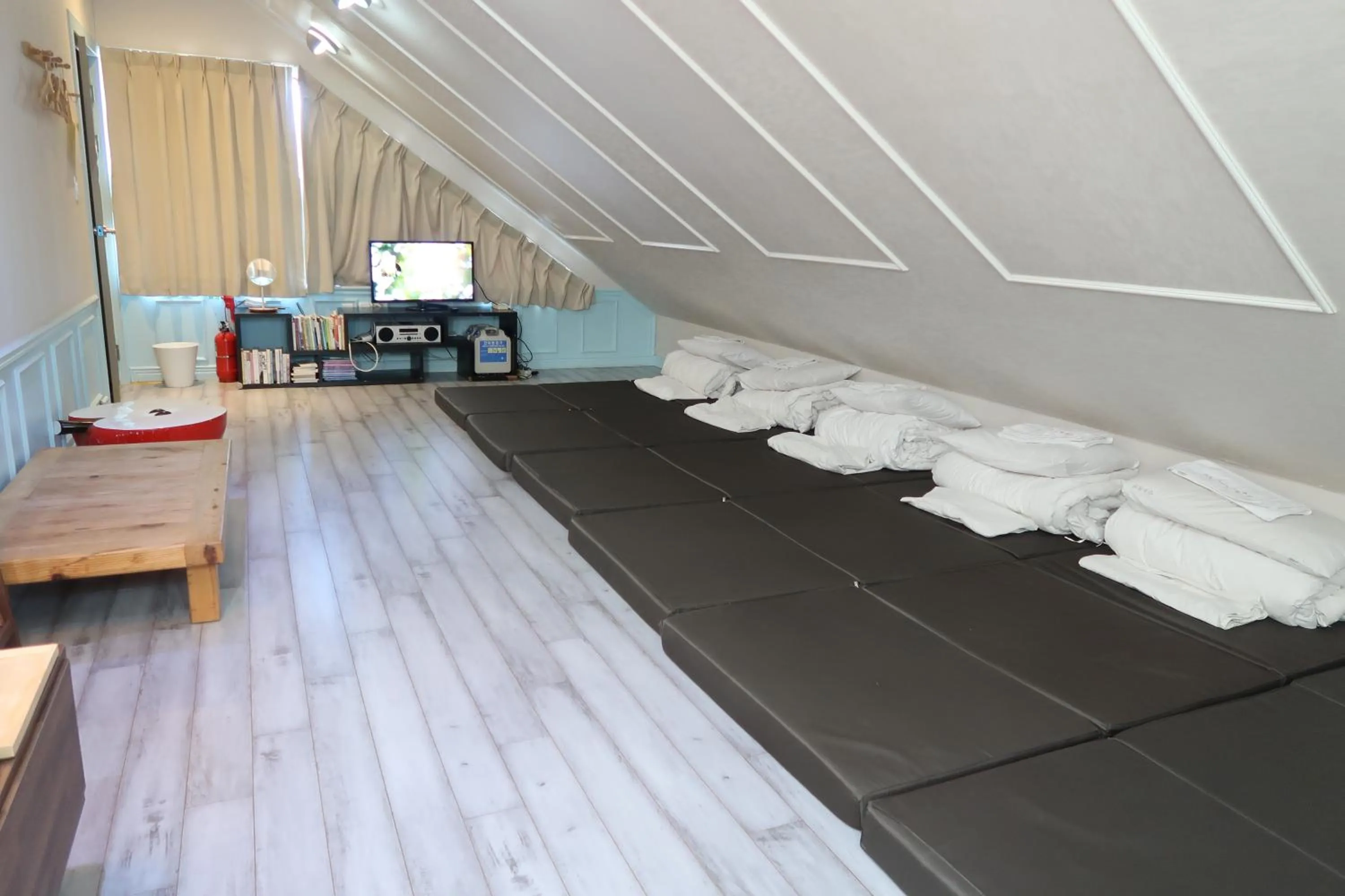 TV and multimedia, Bed in Andong Poong-gyung HOSTEL n LIBRARY