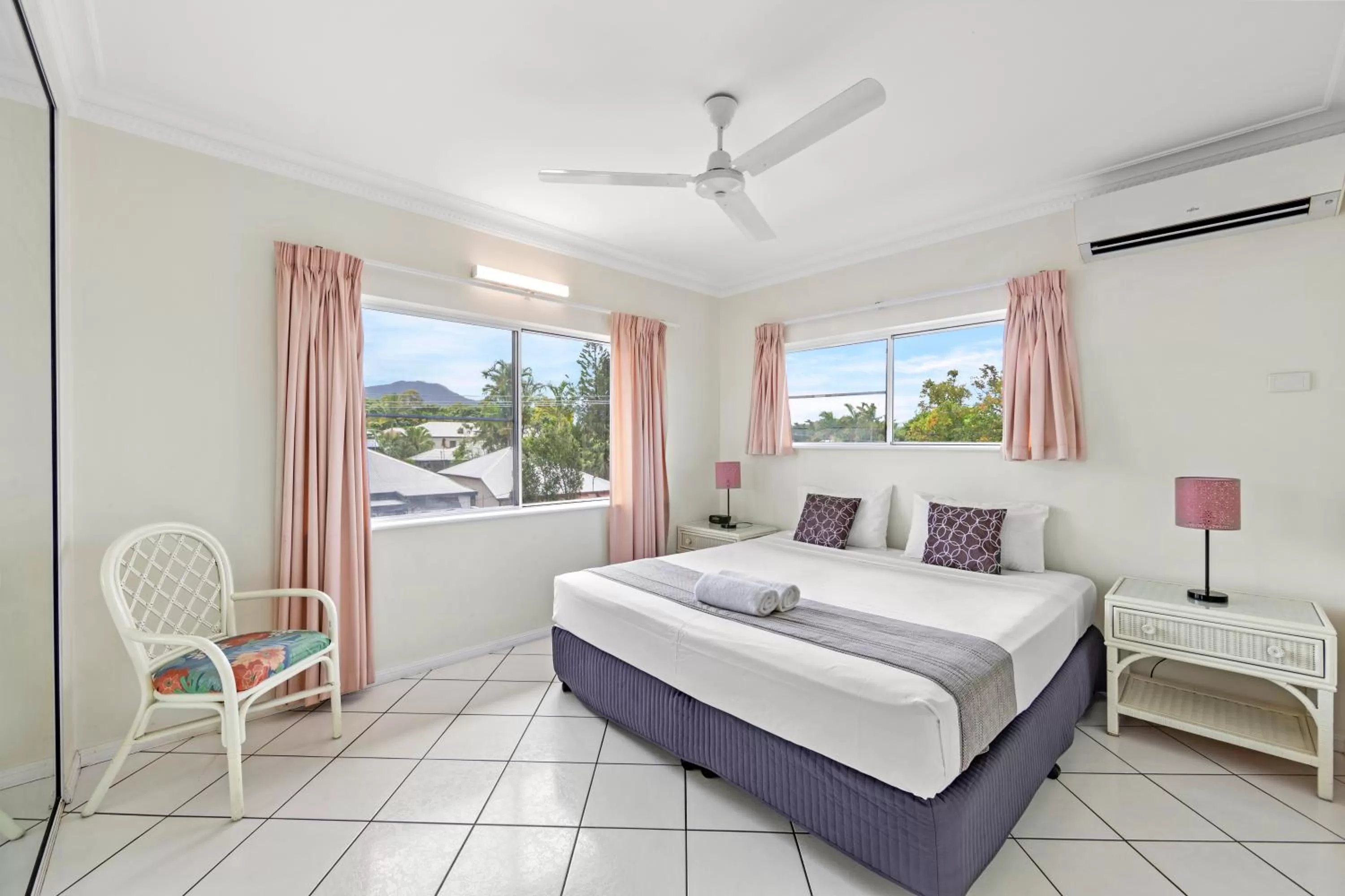 Bedroom, Bed in Koala Court Holiday Apartments