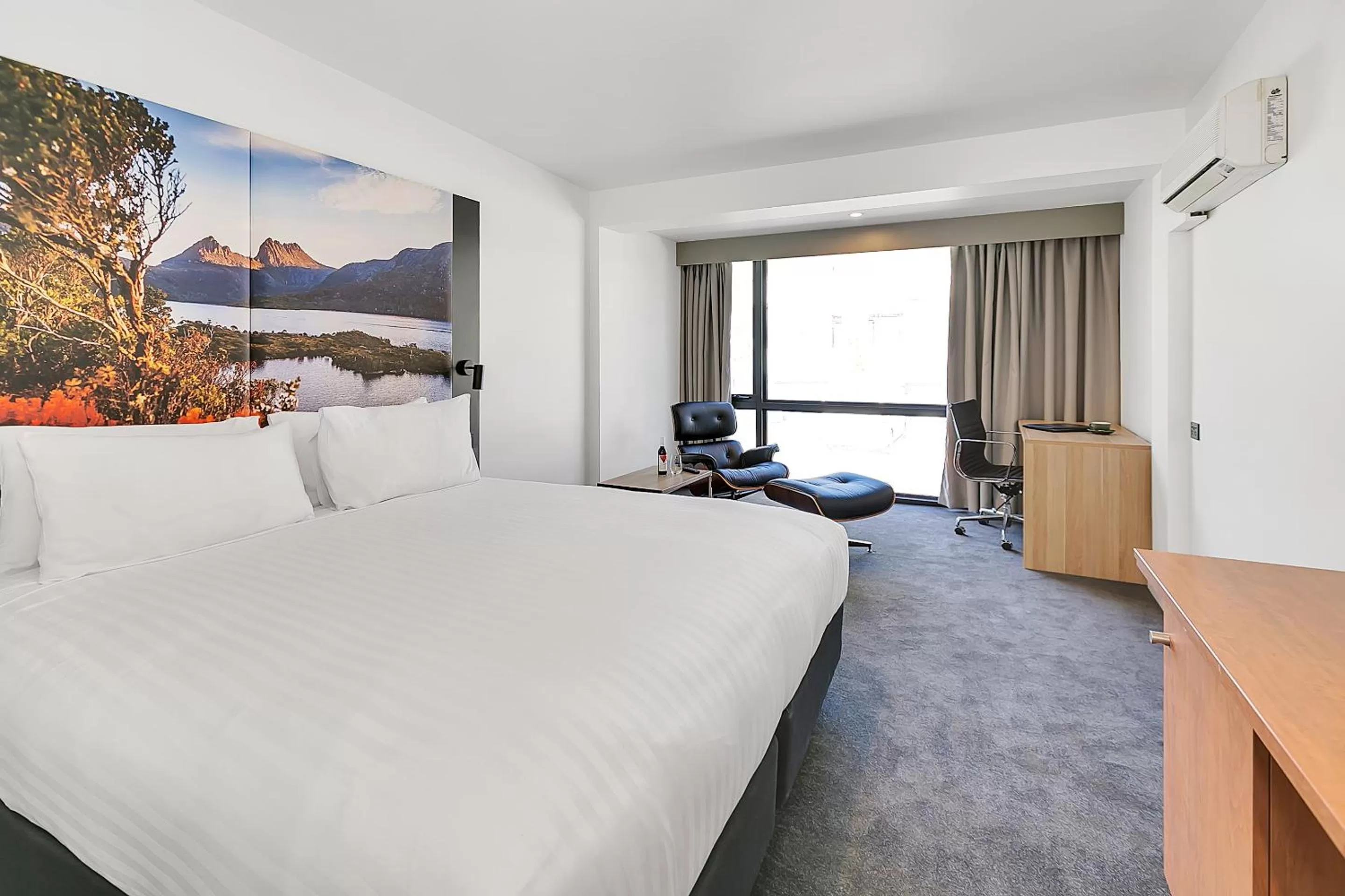 Bedroom, Bed in Mercure Launceston