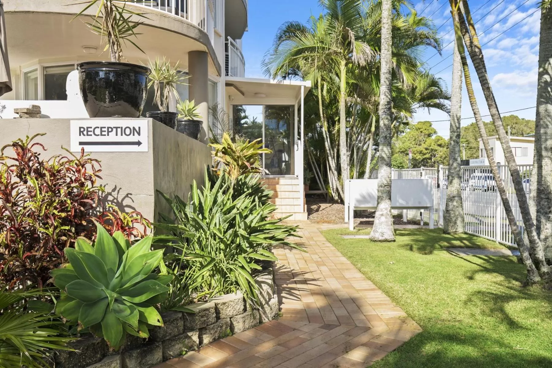 Property building in Kirra Palms Holiday Apartments