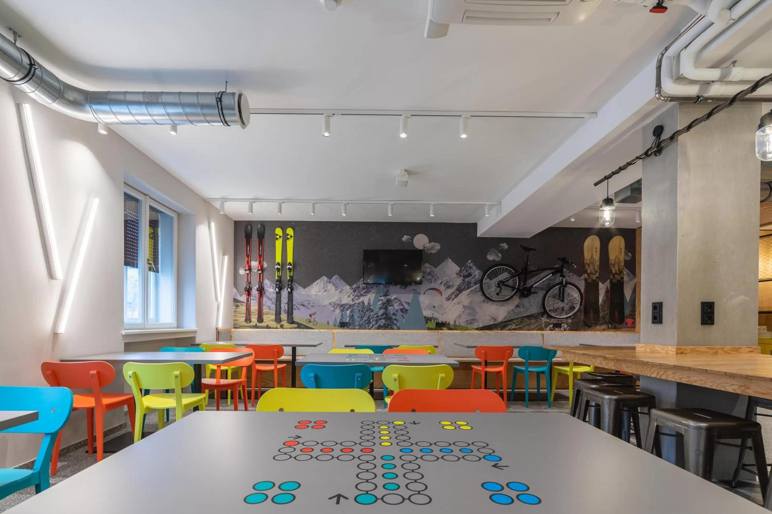 Breakfast, Restaurant/Places to Eat in MEININGER Hotel Innsbruck Zentrum