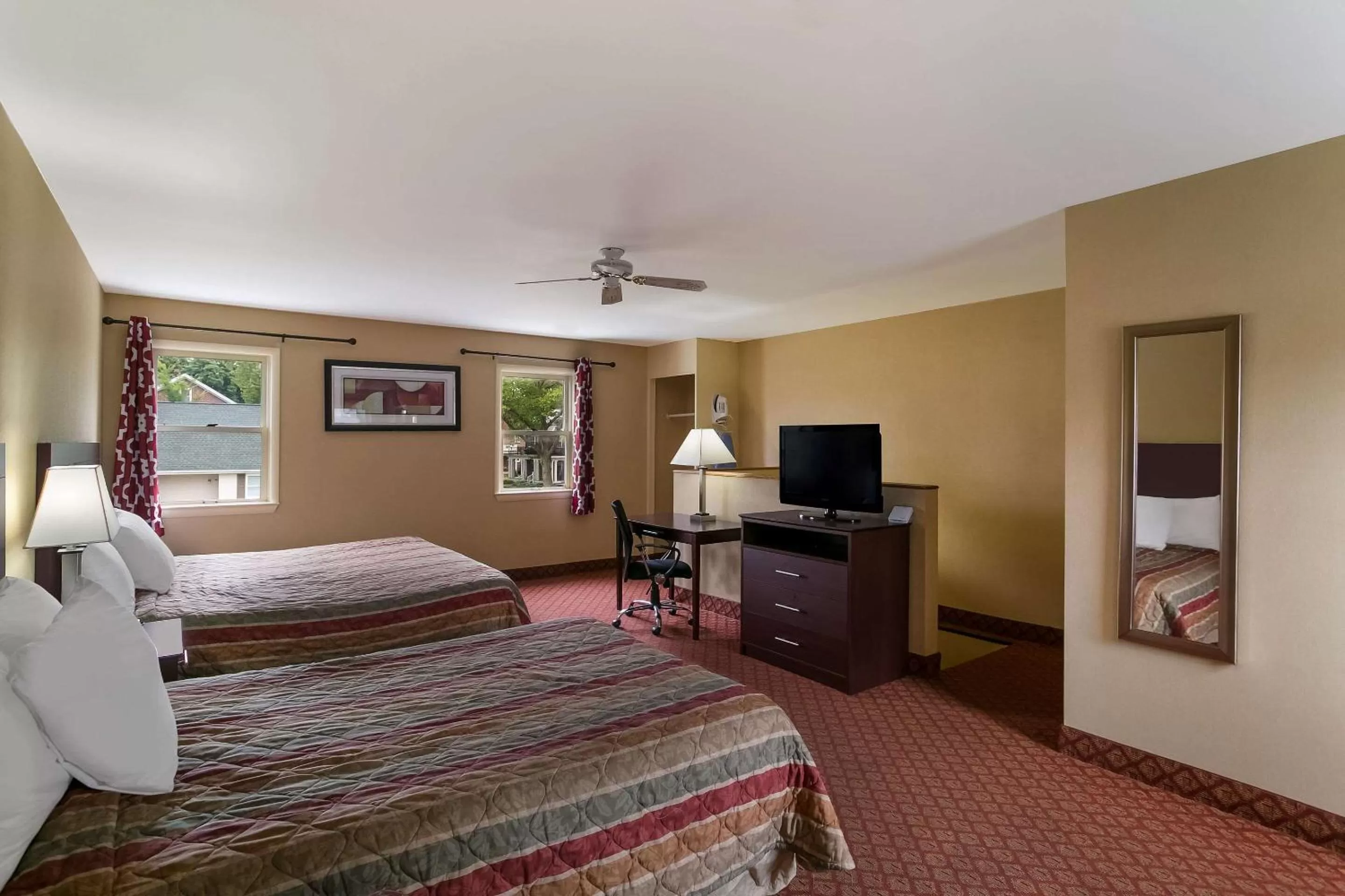 Rodeway Inn & Suites Hershey Chocolate Avenue