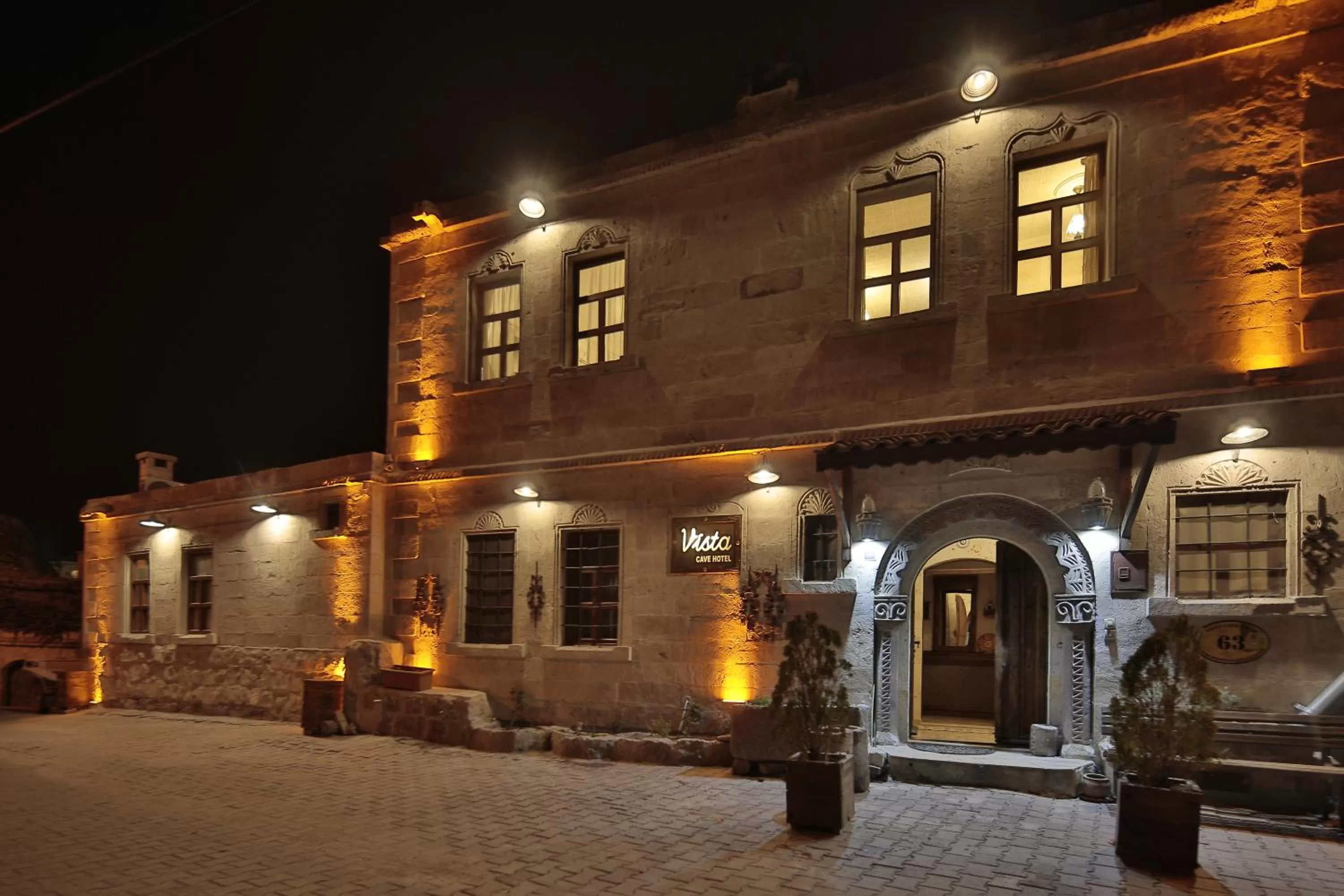 Facade/entrance, Property Building in Vista Cave Hotel