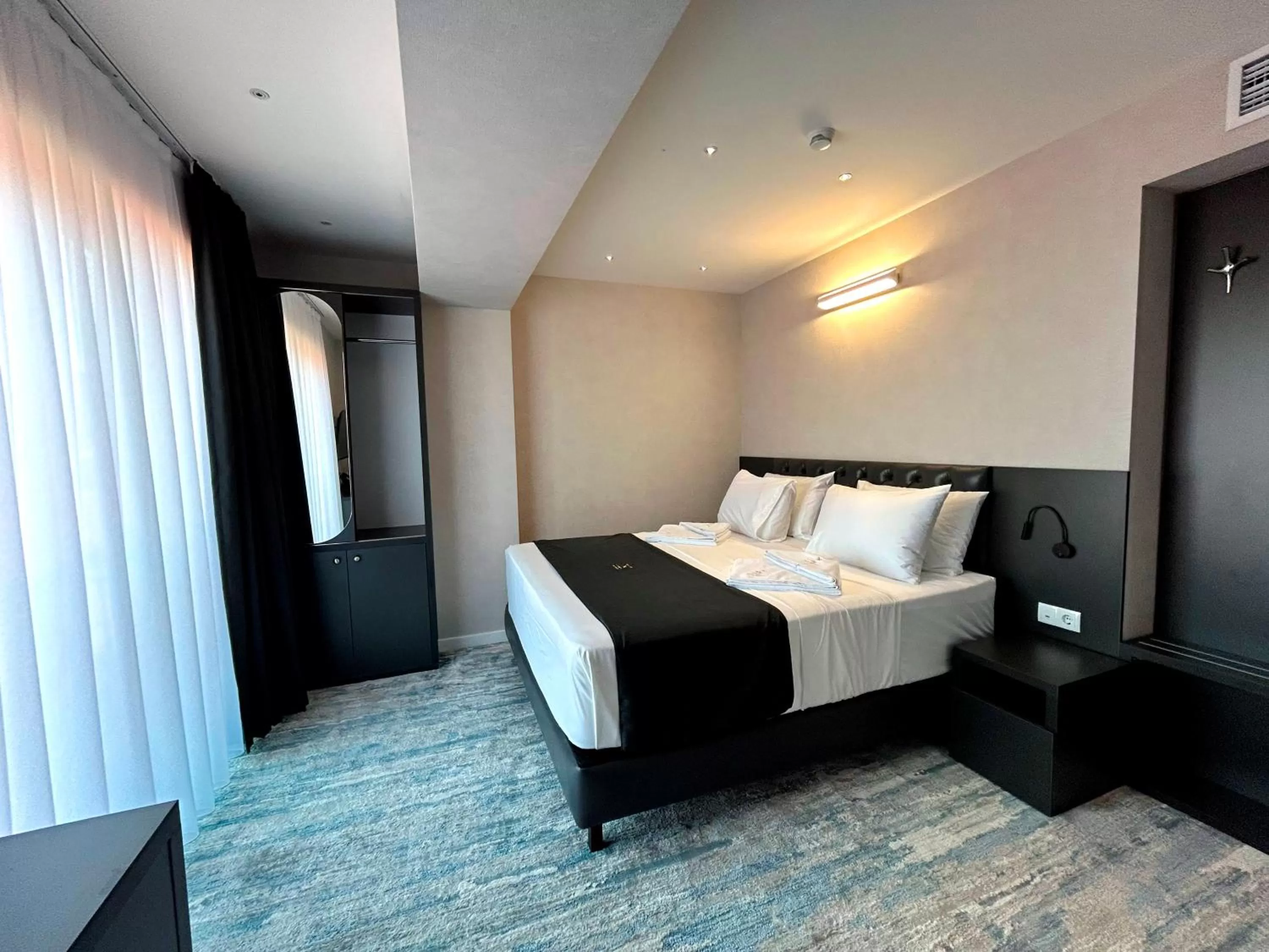 Bed in Mit Hotel Tbilisi