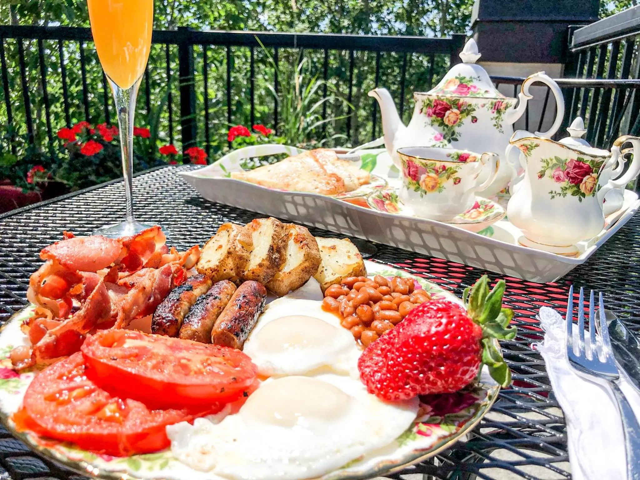 Food and drinks in Wolf Creek Bed and Breakfast