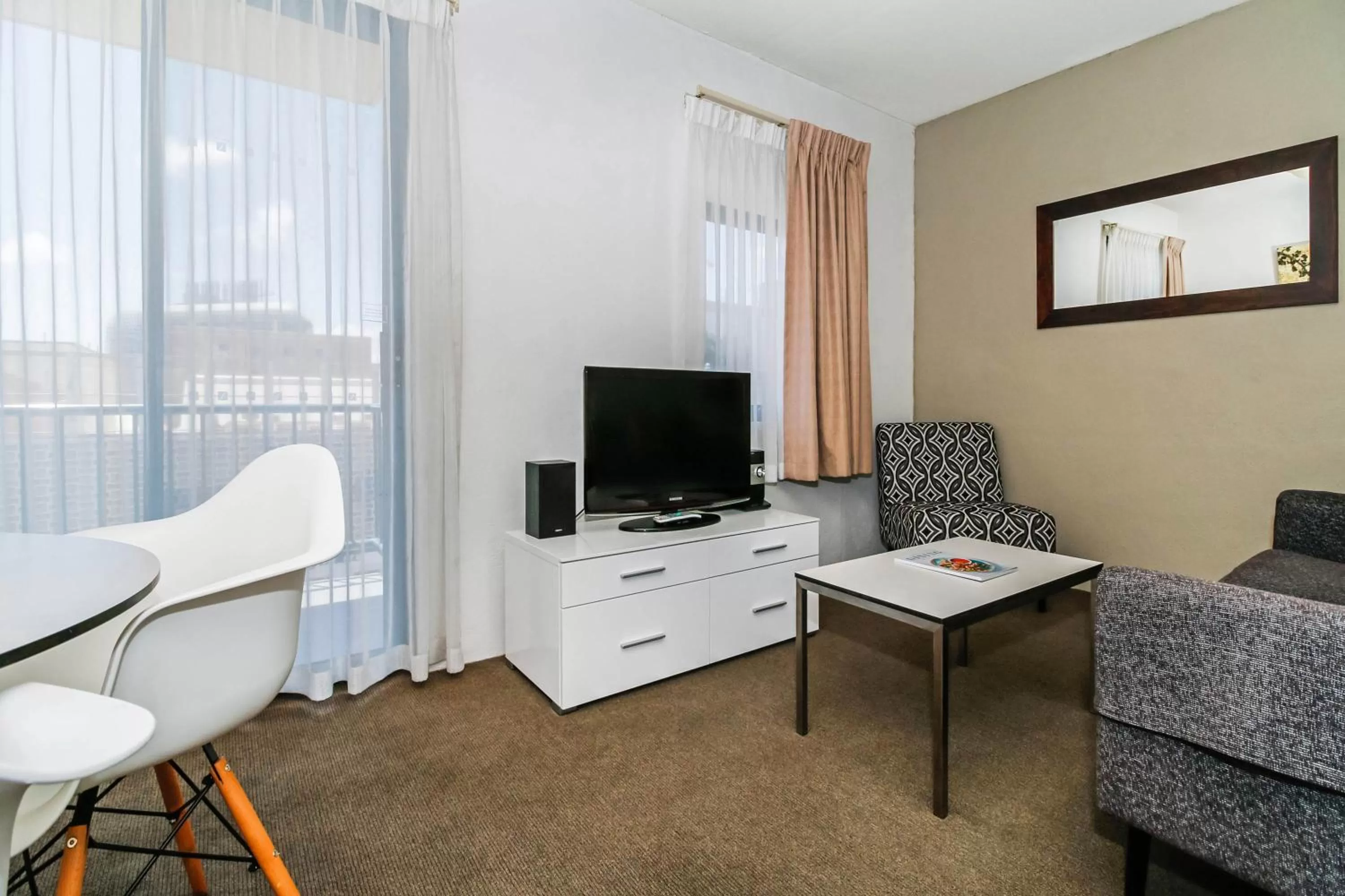 Living room in BreakFree Adelaide