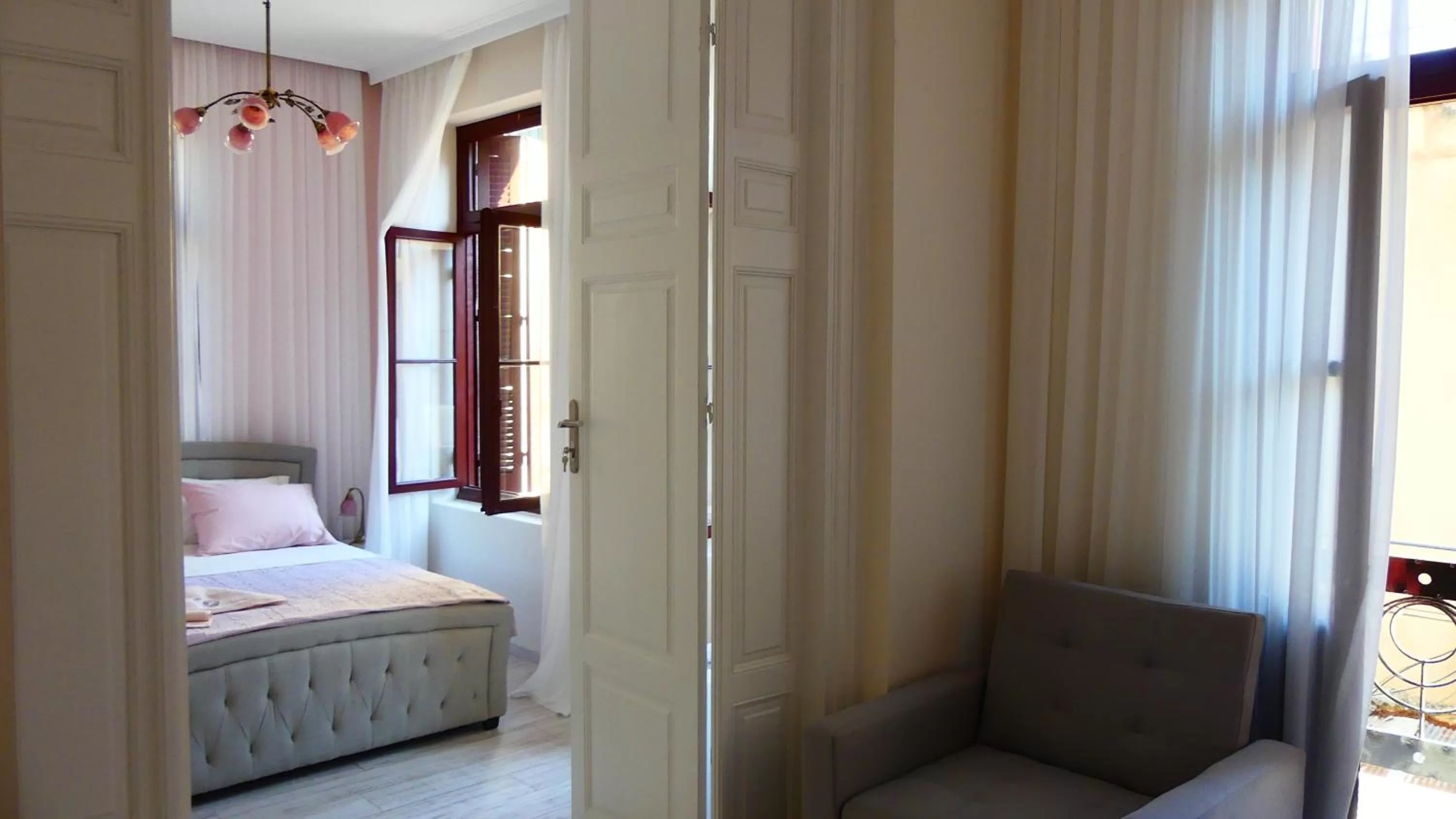 Bedroom, Bed in Theasis Athens