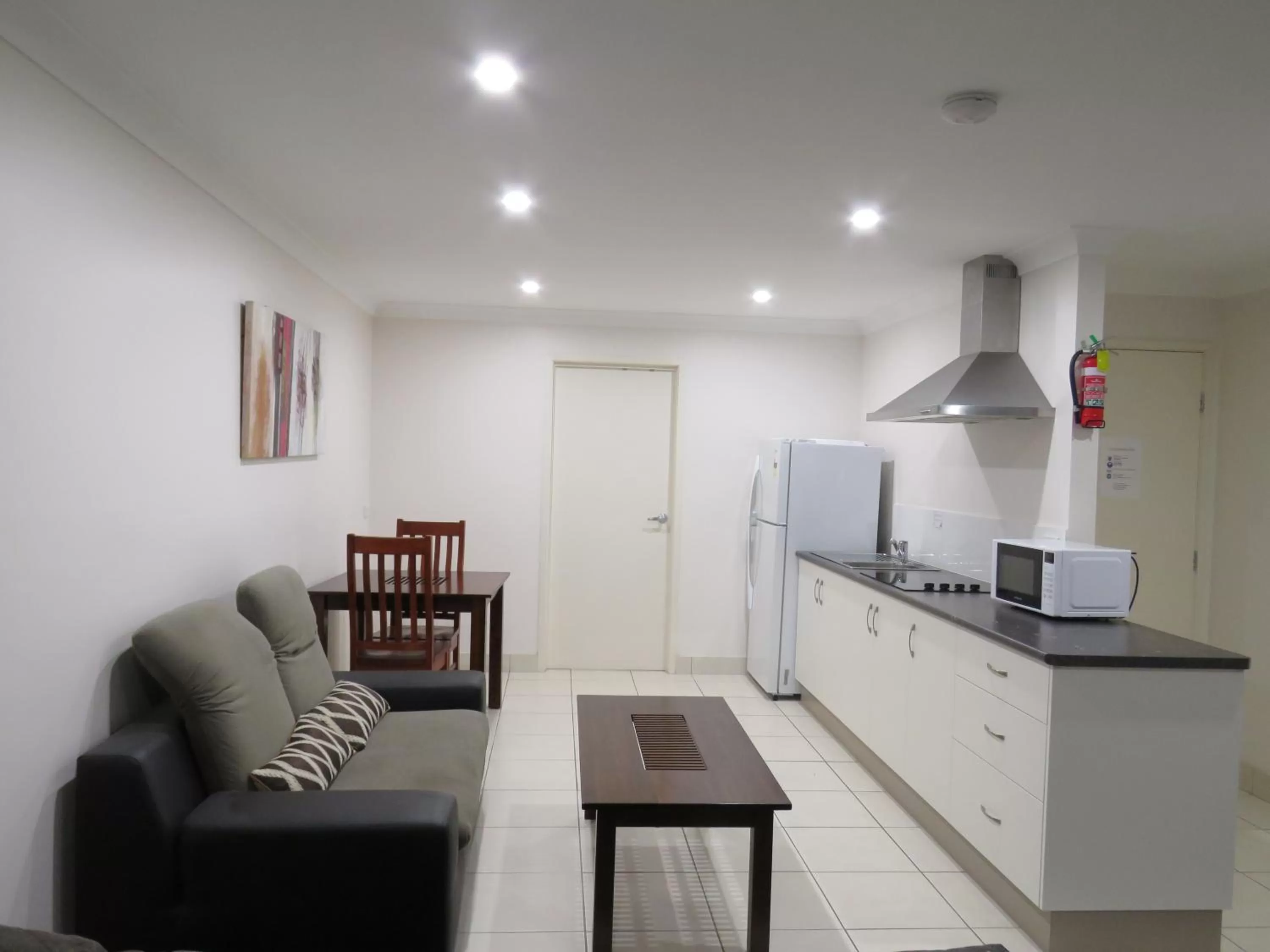 Seating Area in Emerald Gardens Motel & Apartments