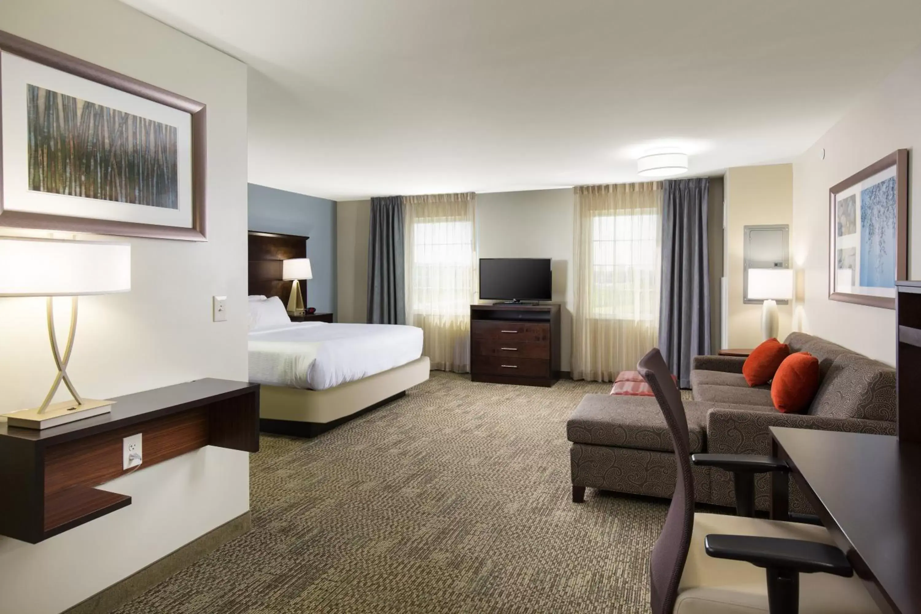 Studio King Suite - Communications Accessible in Staybridge Suites - Columbus Polaris by IHG Studio King Suite - Communications Accessible in Staybridge Suites - Columbus Polaris by IHG