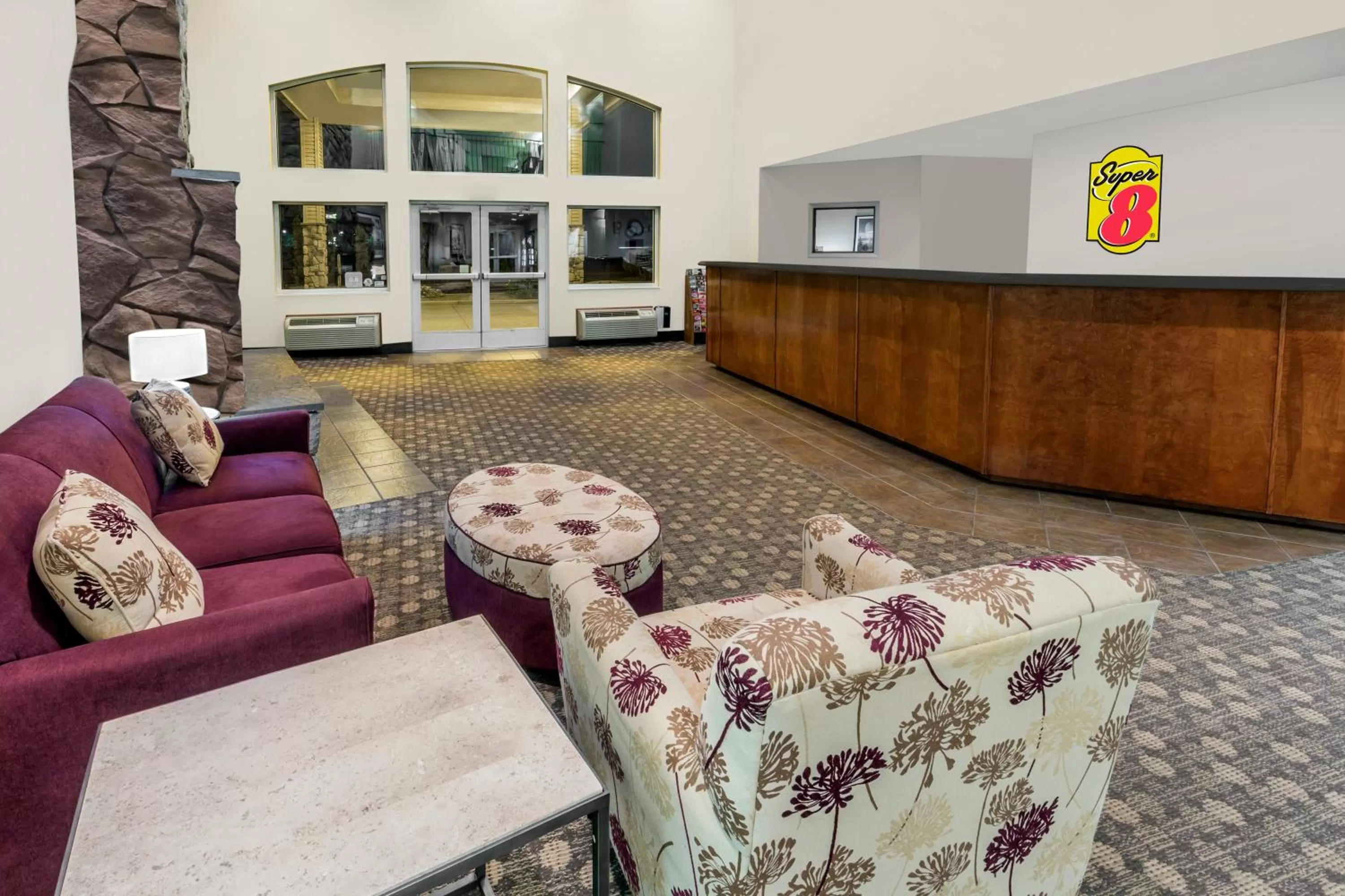 Lobby or reception in Super 8 by Wyndham Central Pt Medford