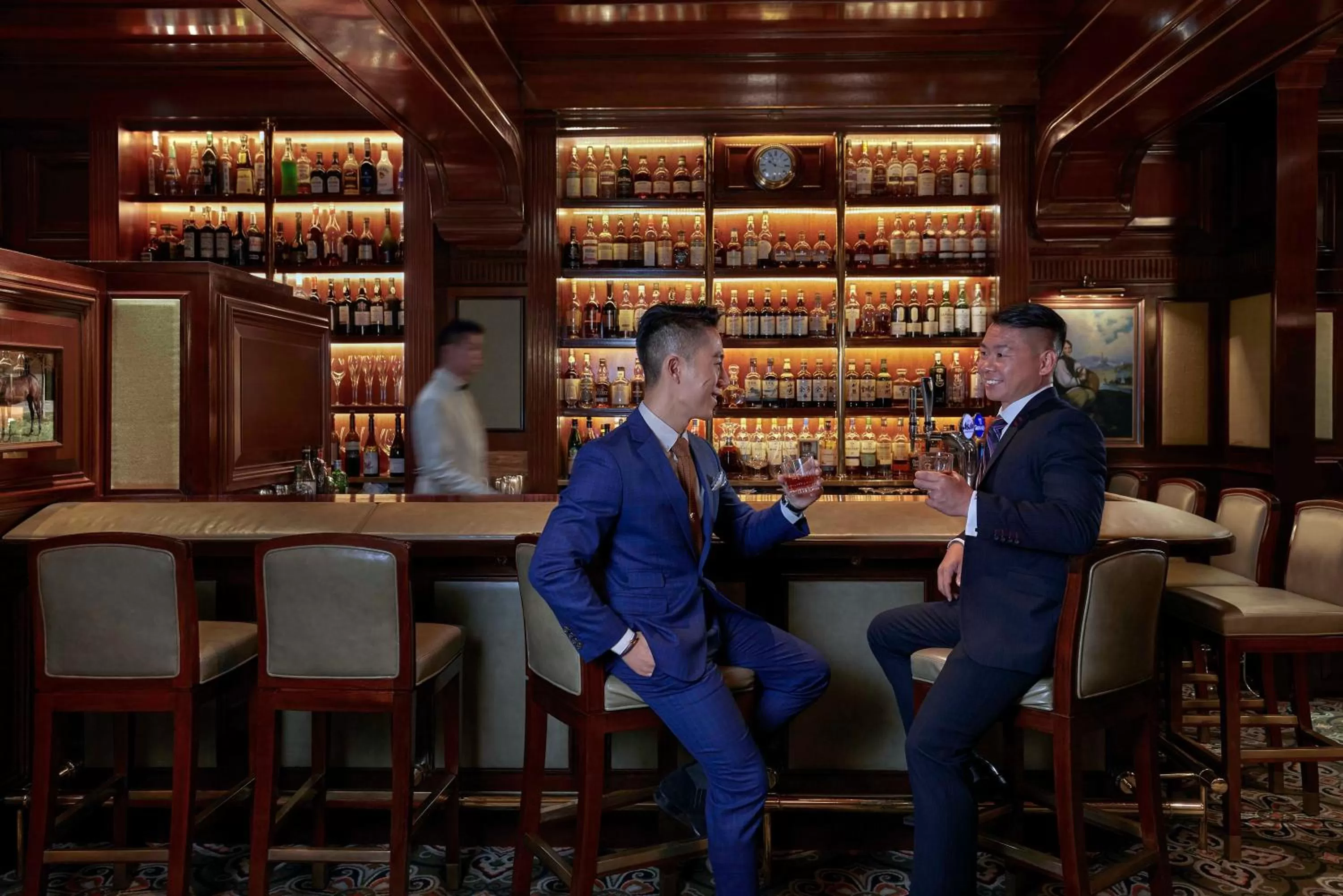 Lounge or bar in Mandarin Oriental, Hong Kong