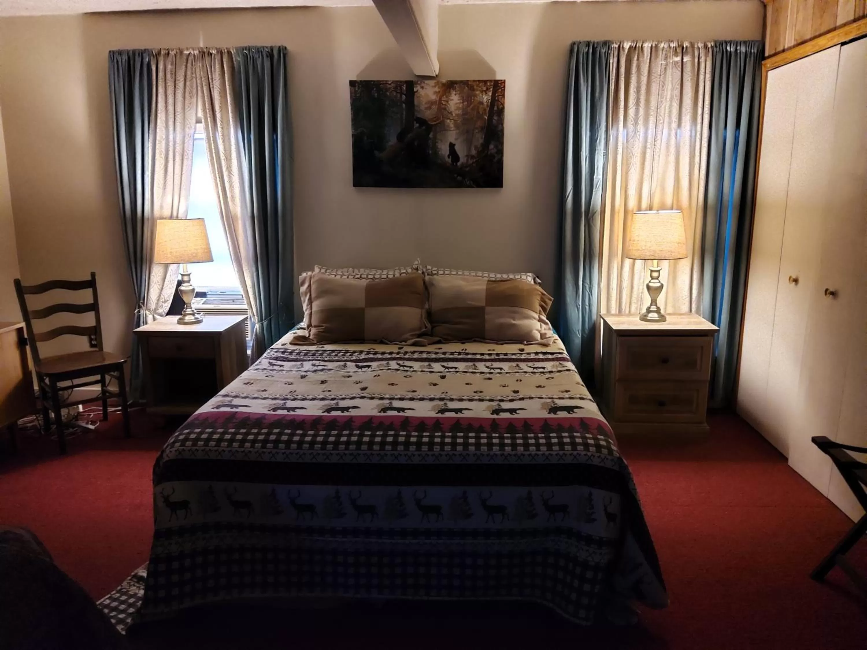 Bedroom, Bed in Rest Stop 6 Inn