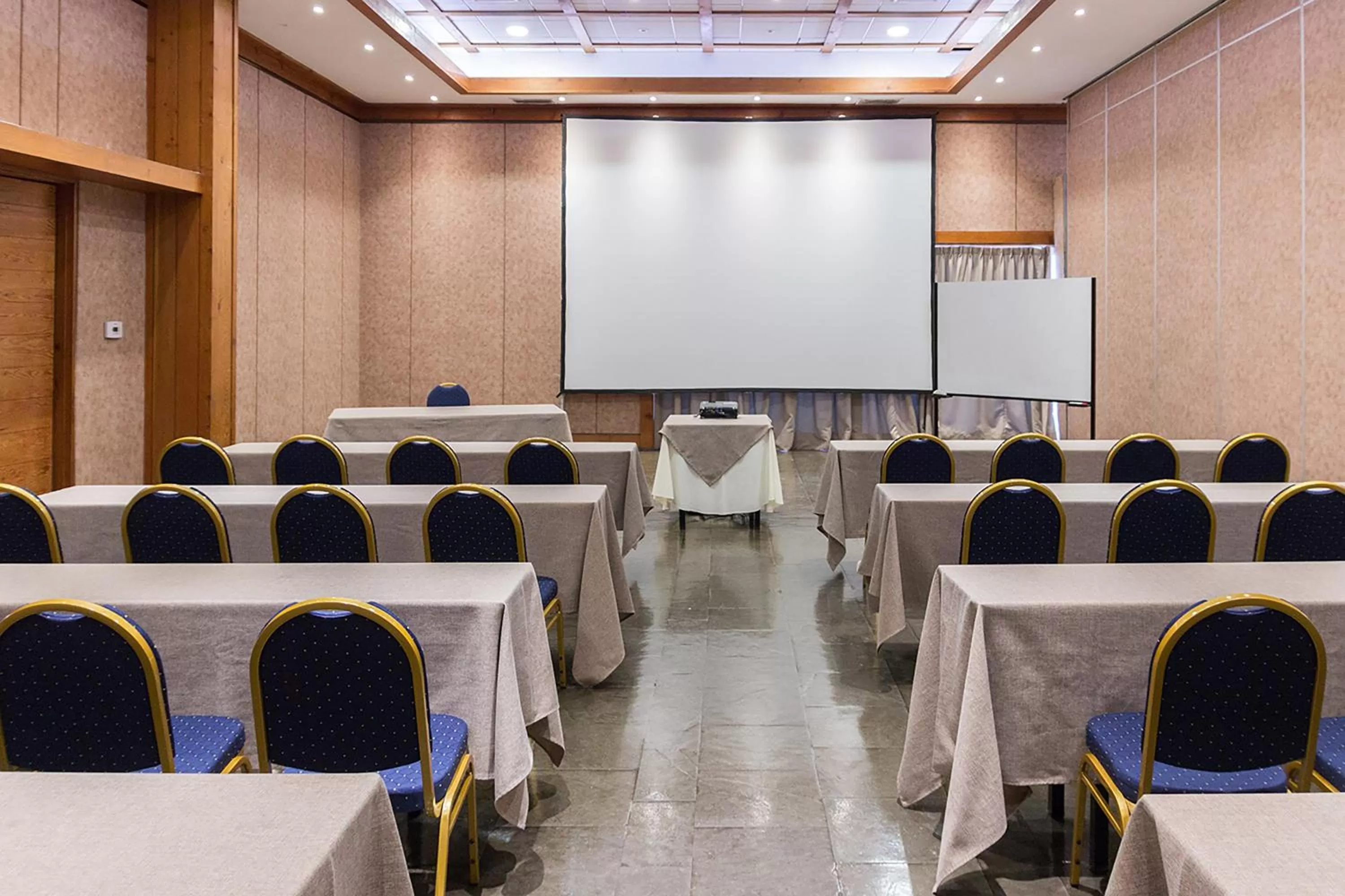 Meeting/conference room in Hotel Club La Serena