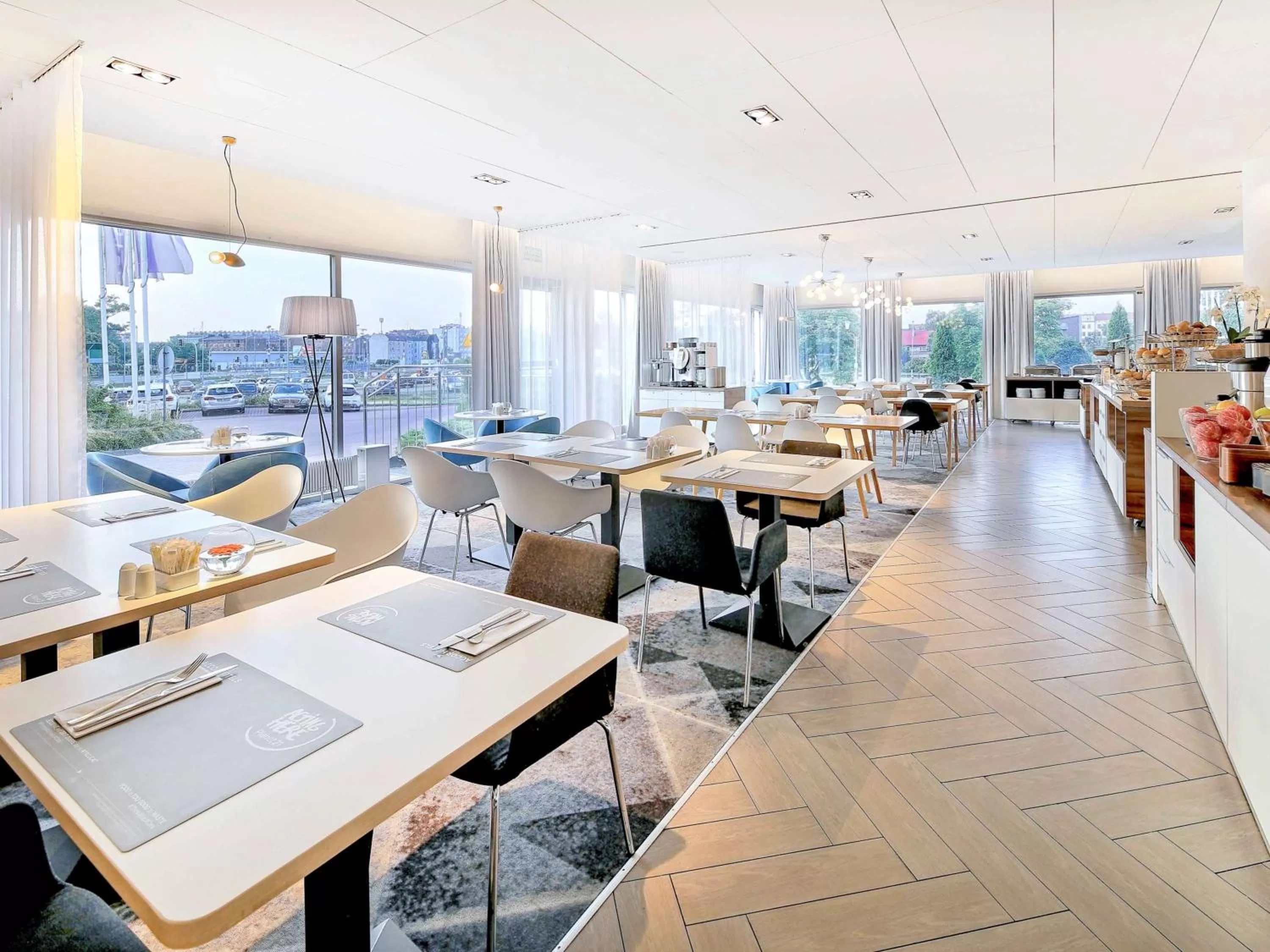 Restaurant/places to eat in Novotel Katowice Centrum