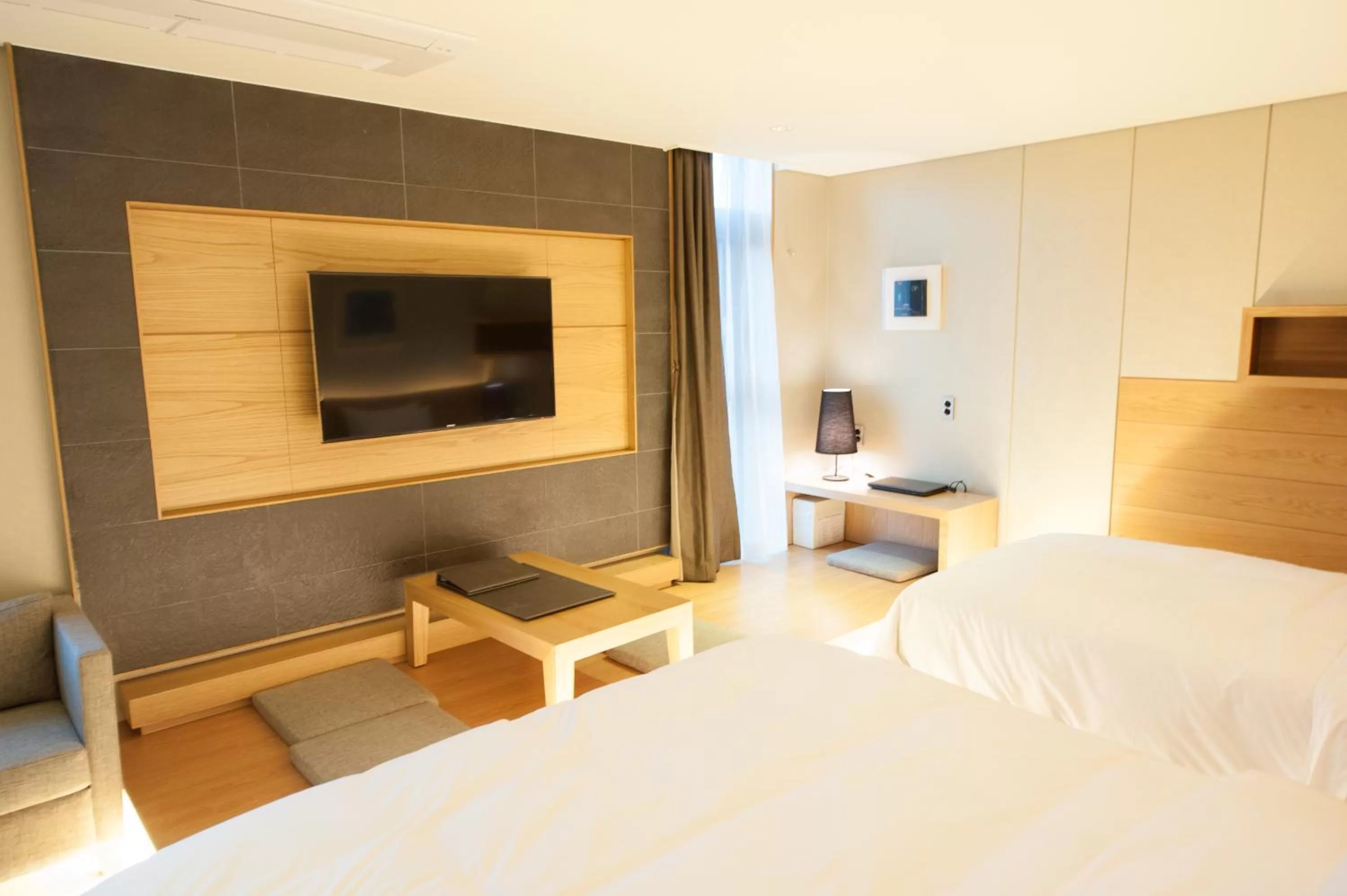 Decorative detail, Bed in Rian Hotel