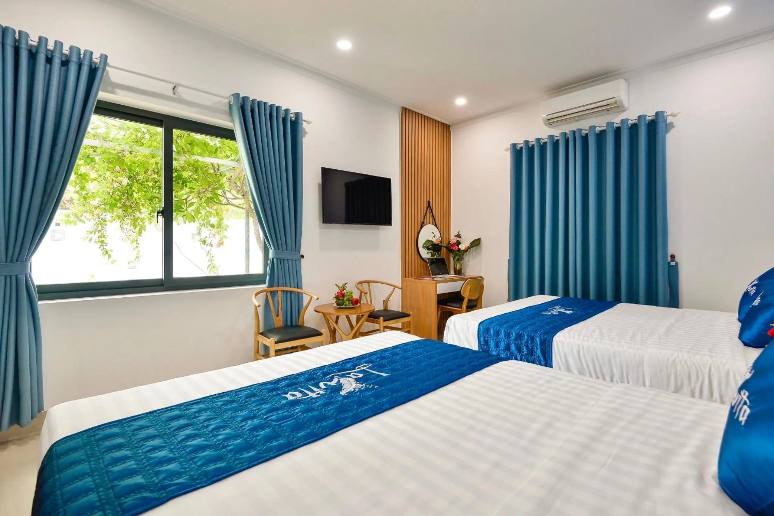 Bed in La Vita Hotel