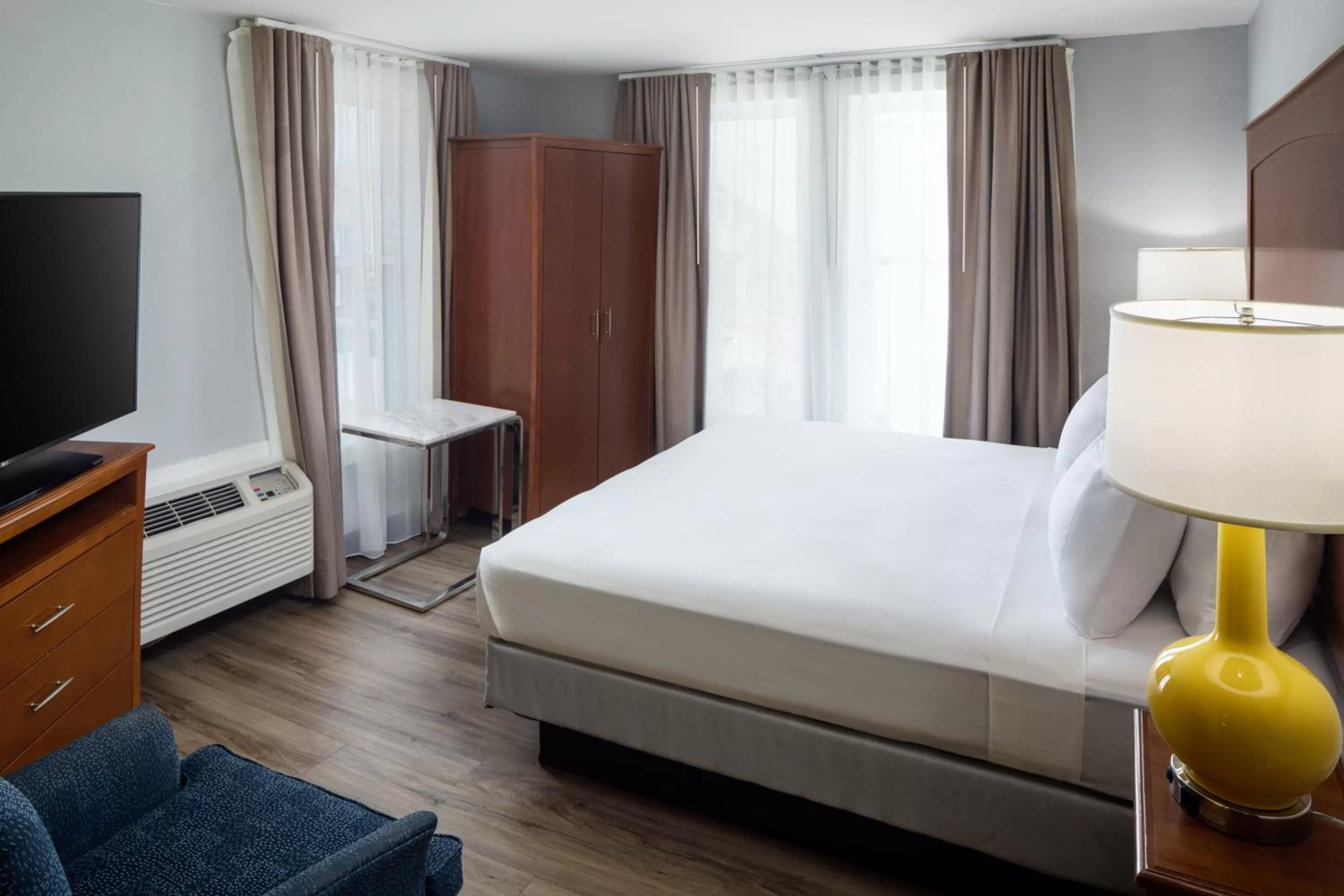 Bedroom, Bed in Ashworth by the Sea