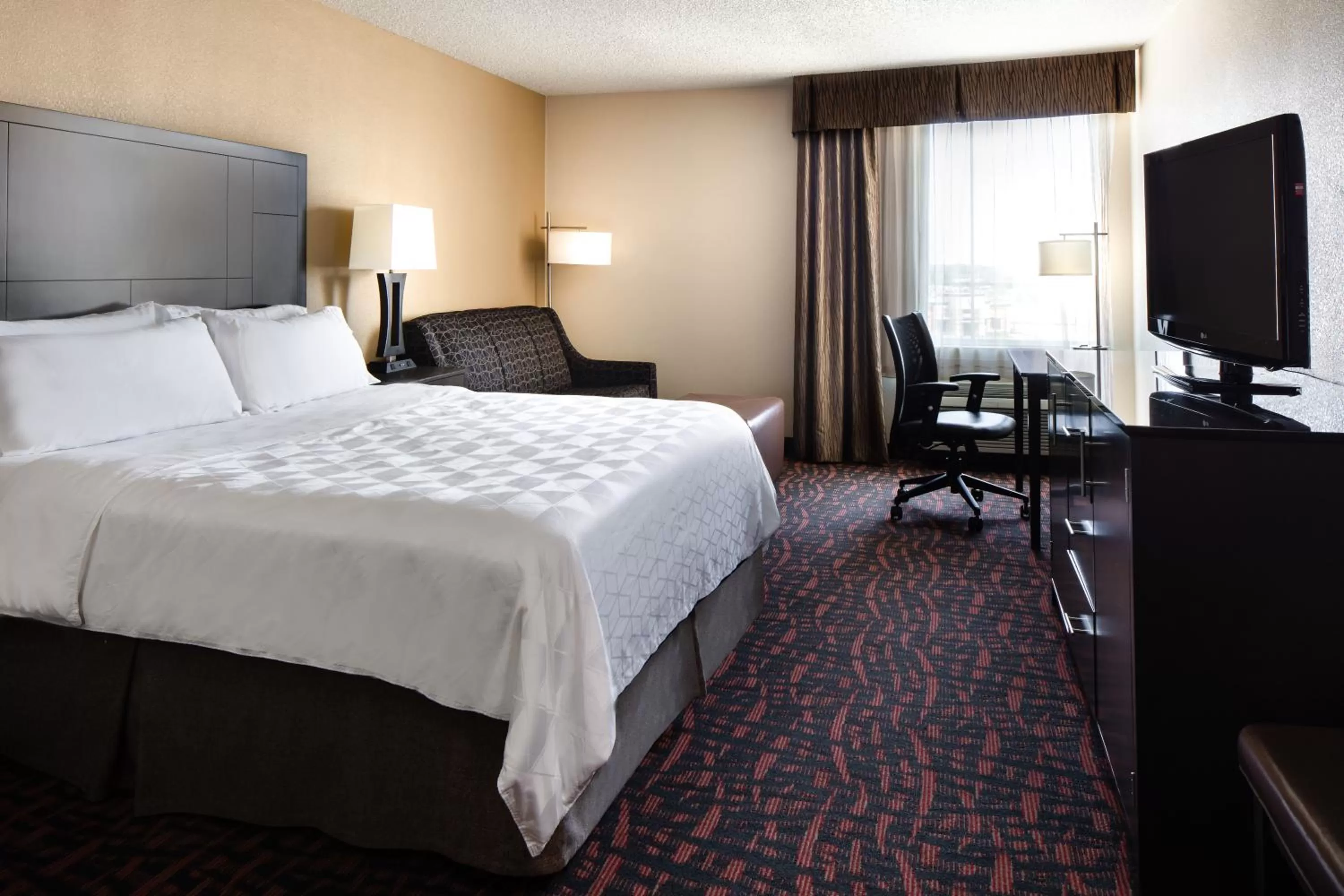 Photo of the whole room, Bed in Holiday Inn Wichita East I-35 by IHG