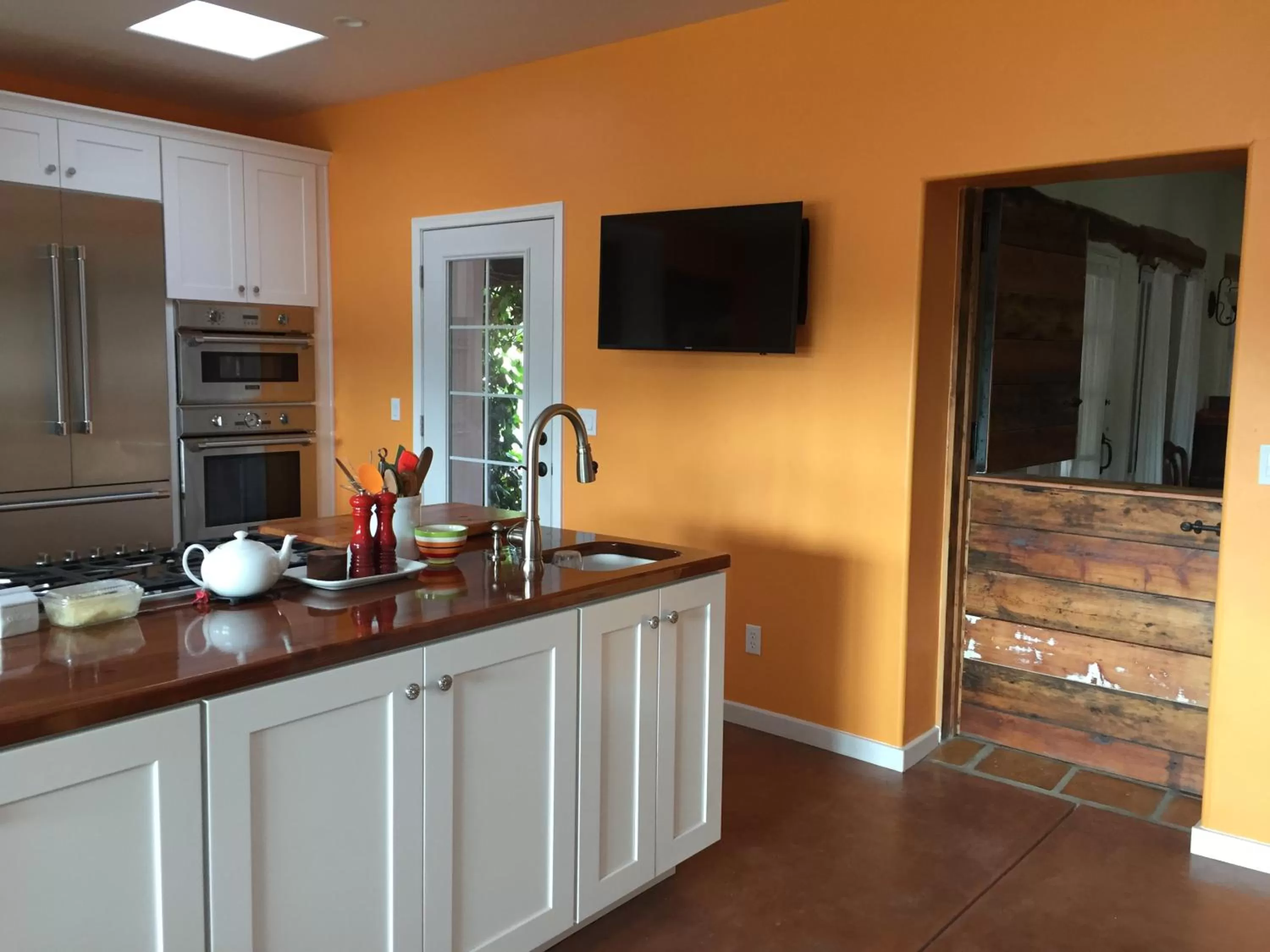 Kitchen or kitchenette in Casa Paloma B&B