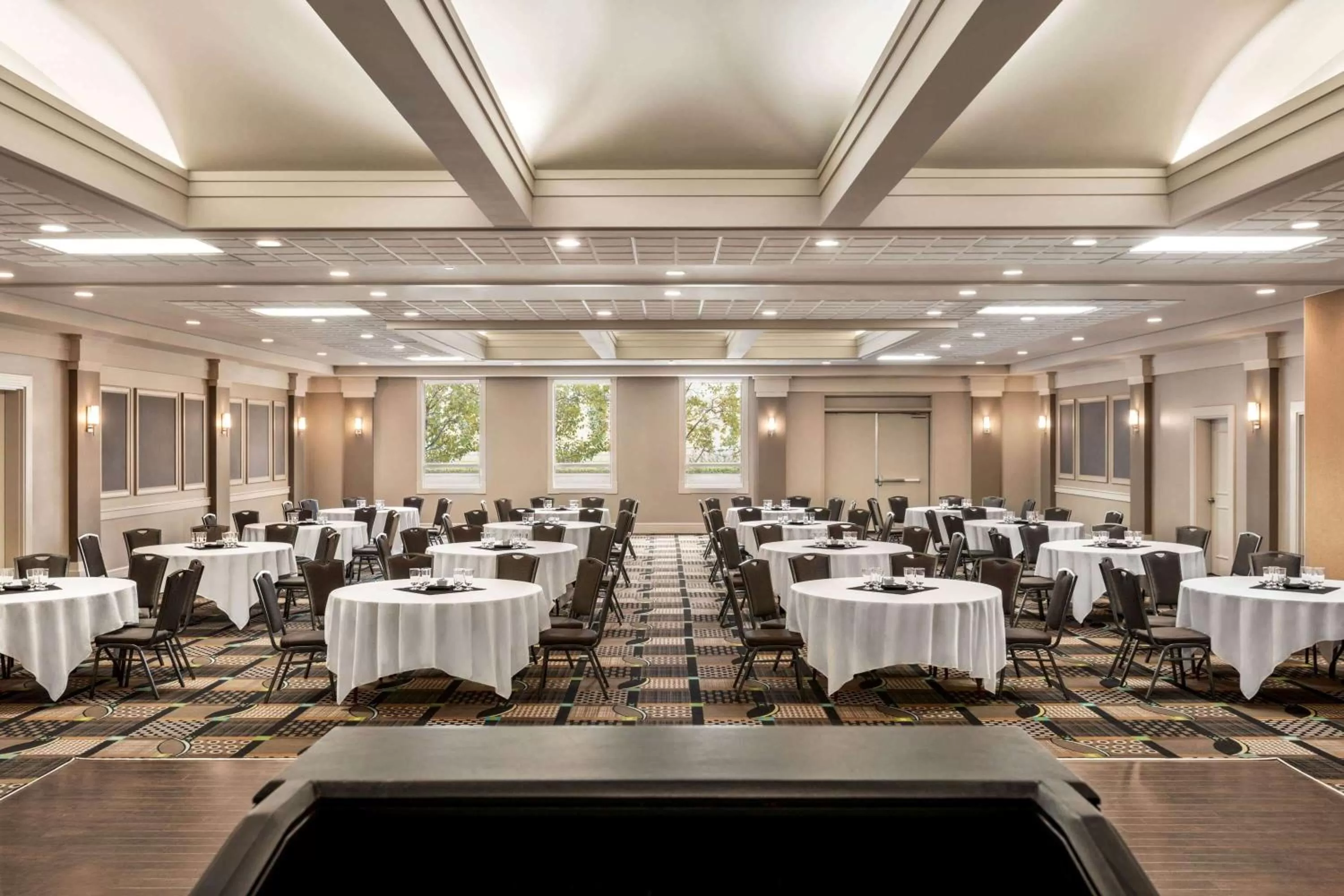 Banquet/Function facilities in Royal Hotel Calgary, Trademark Collection by Wyndham