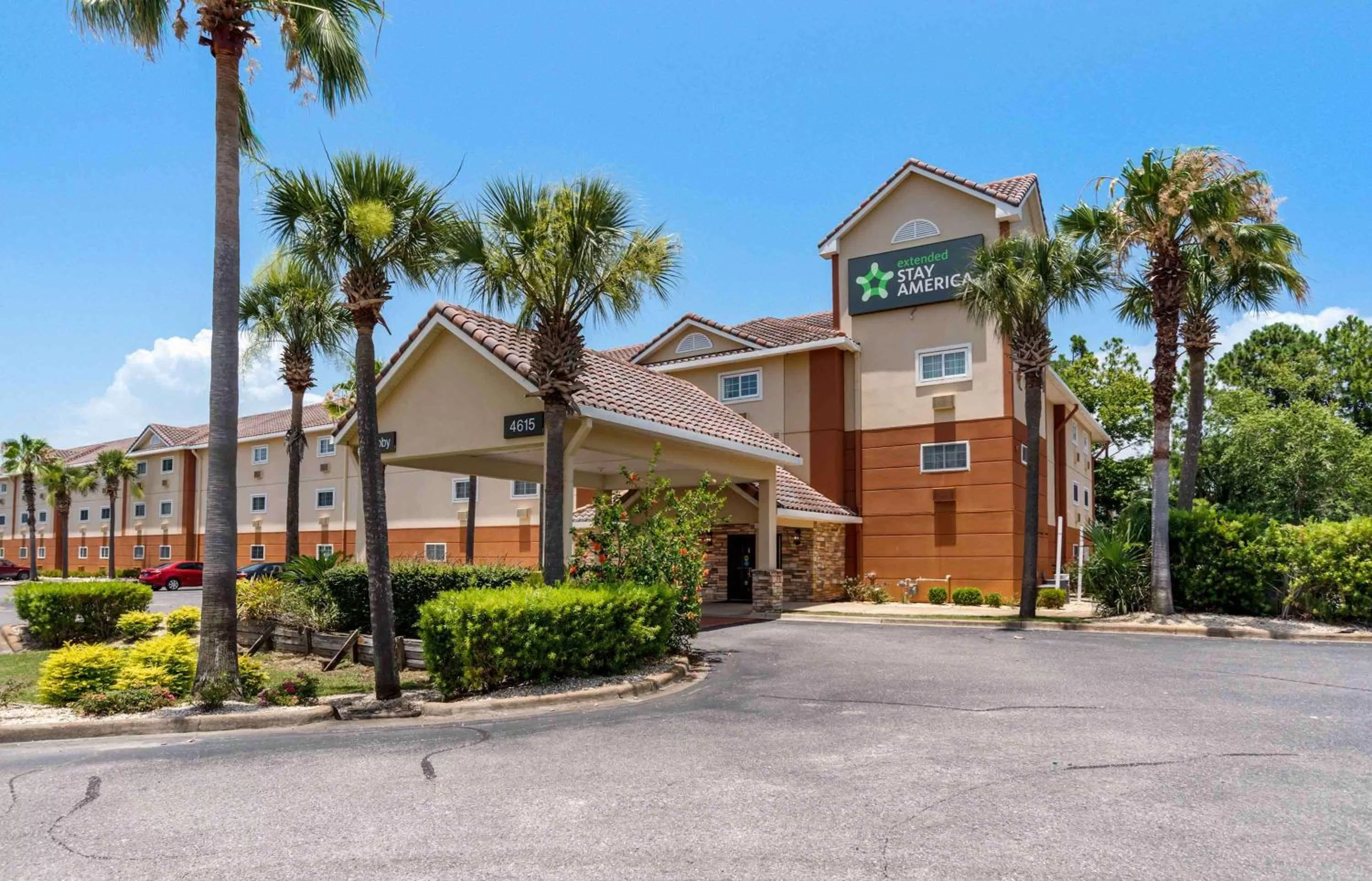Property building in Extended Stay America Select Suites - Destin - US 98 - Emerald Coast Pkwy