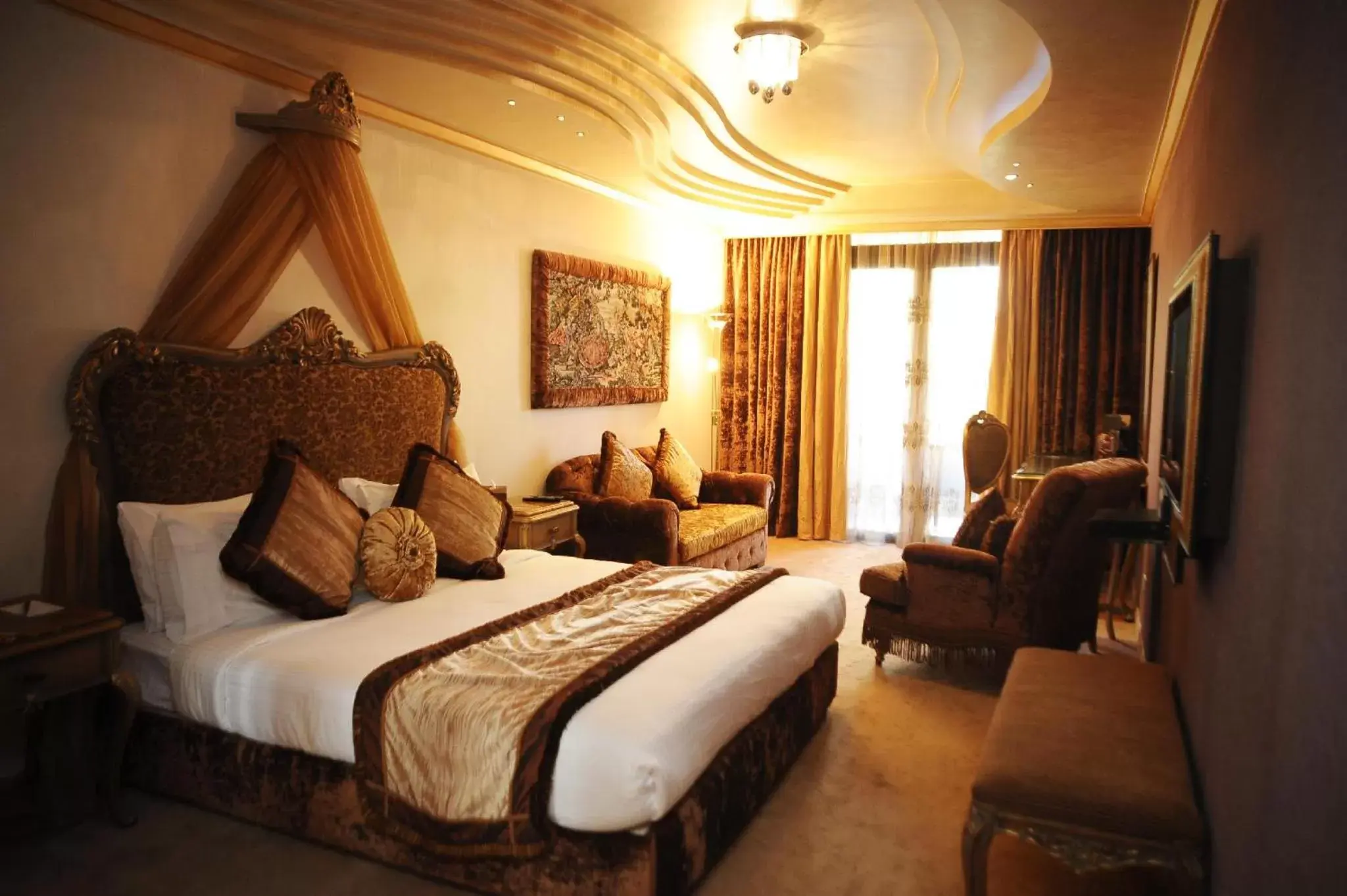 Junior Suite with Balcony - single occupancy in Q Hotel Junior Suite with Balcony - single occupancy in Q Hotel