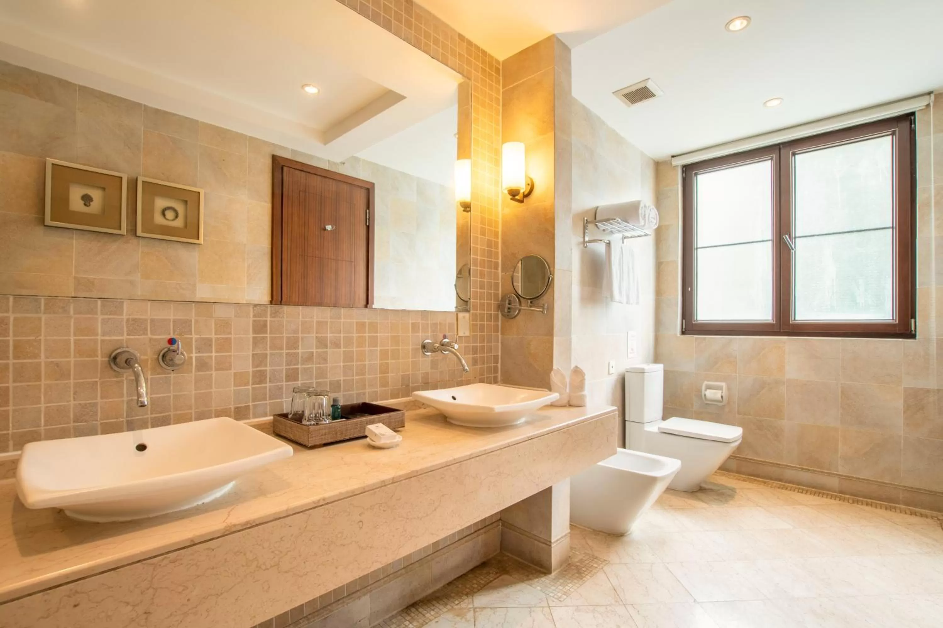 Aegean Suites Sanya Yalong Bay Resort