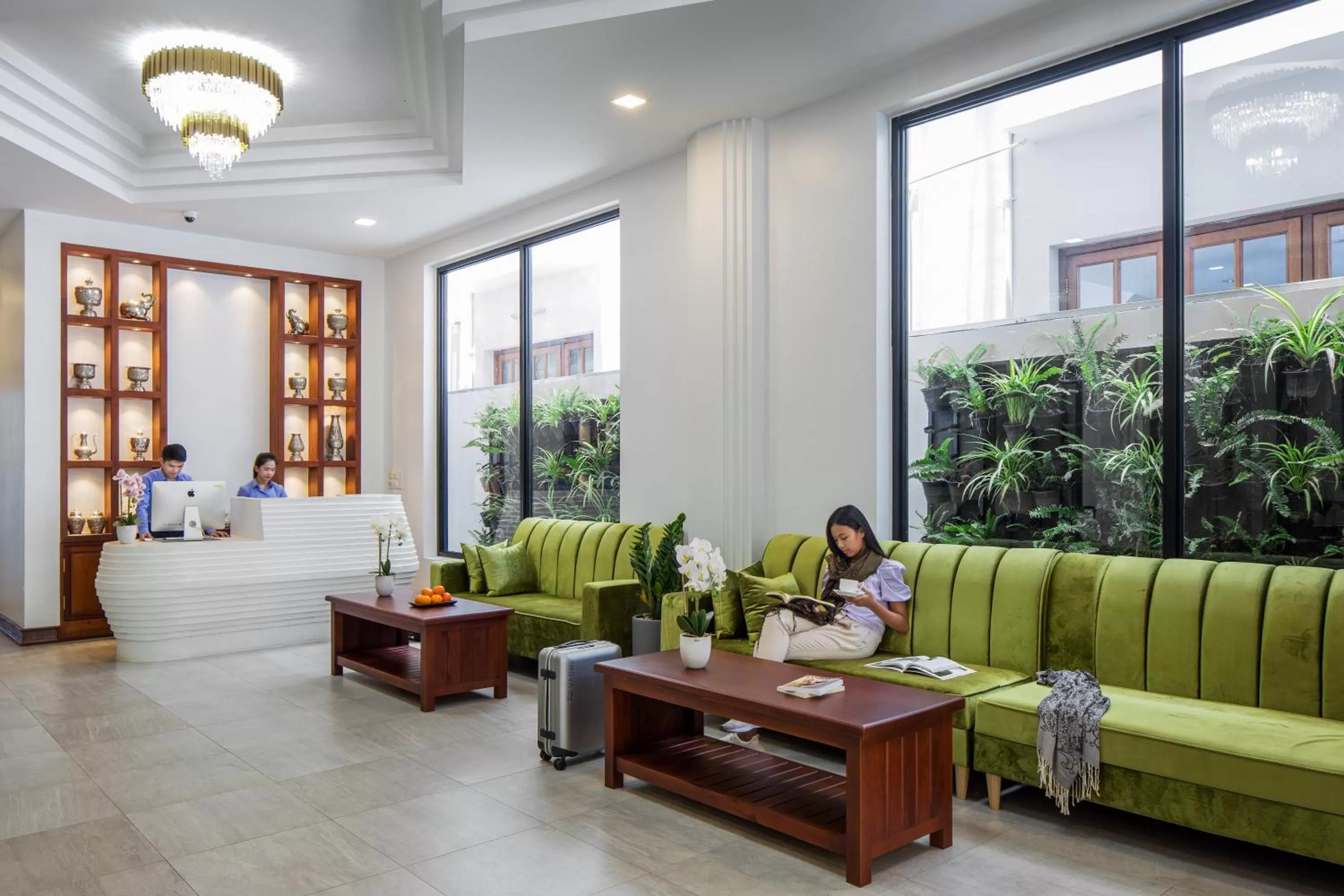 Lobby or reception in Homewood Hotel