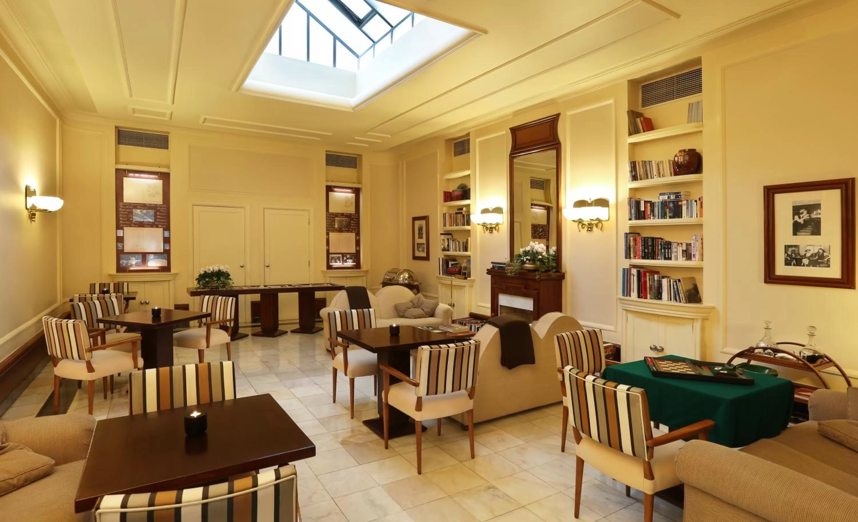 Lobby or reception in Hotel Britania Art Deco - Lisbon Heritage Collection - Avenida